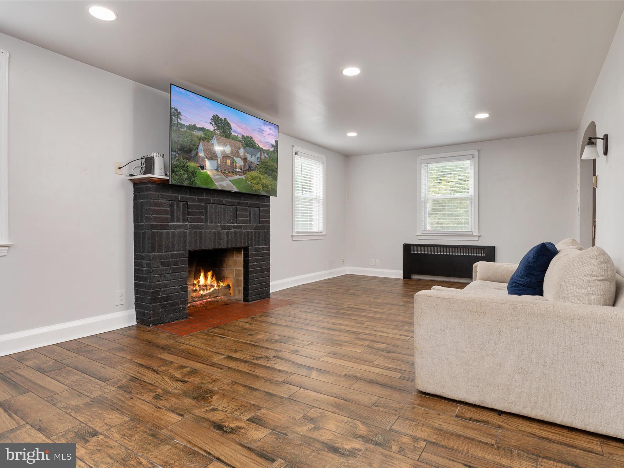 KENSINGTON - Residential