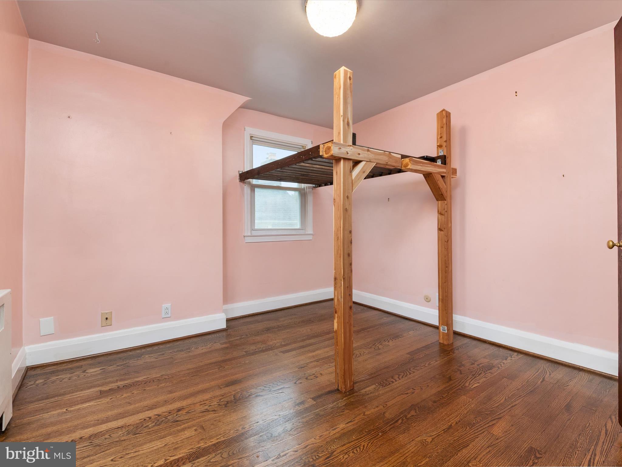 KENSINGTON - Residential
