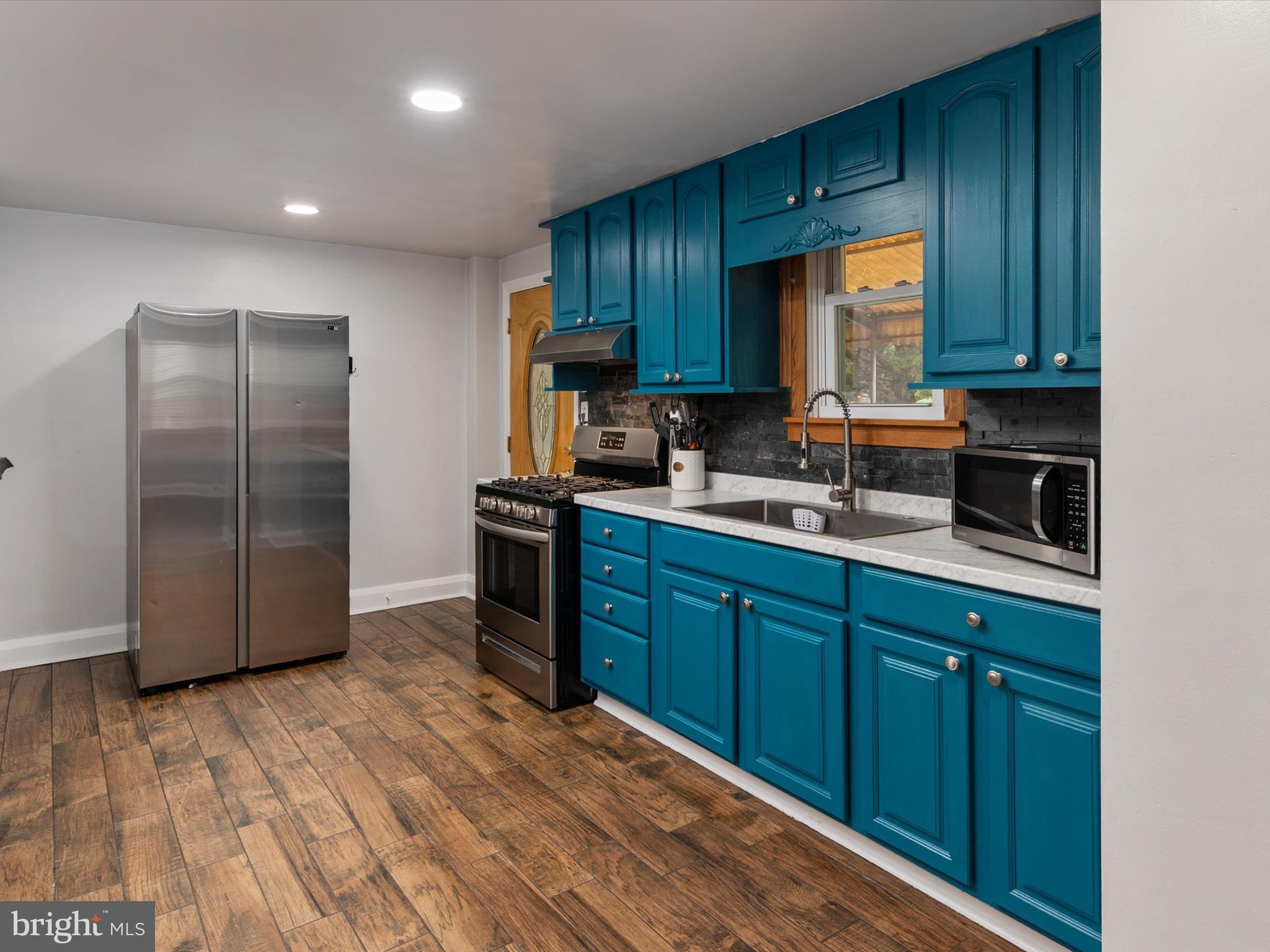 KENSINGTON - Residential