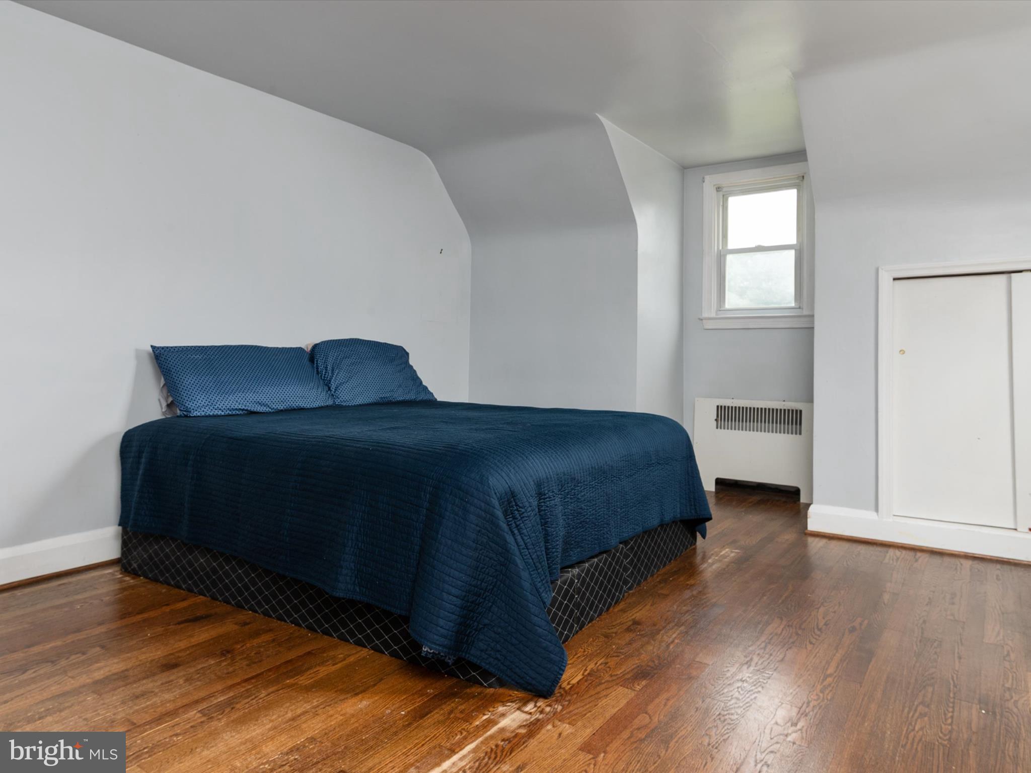 KENSINGTON - Residential