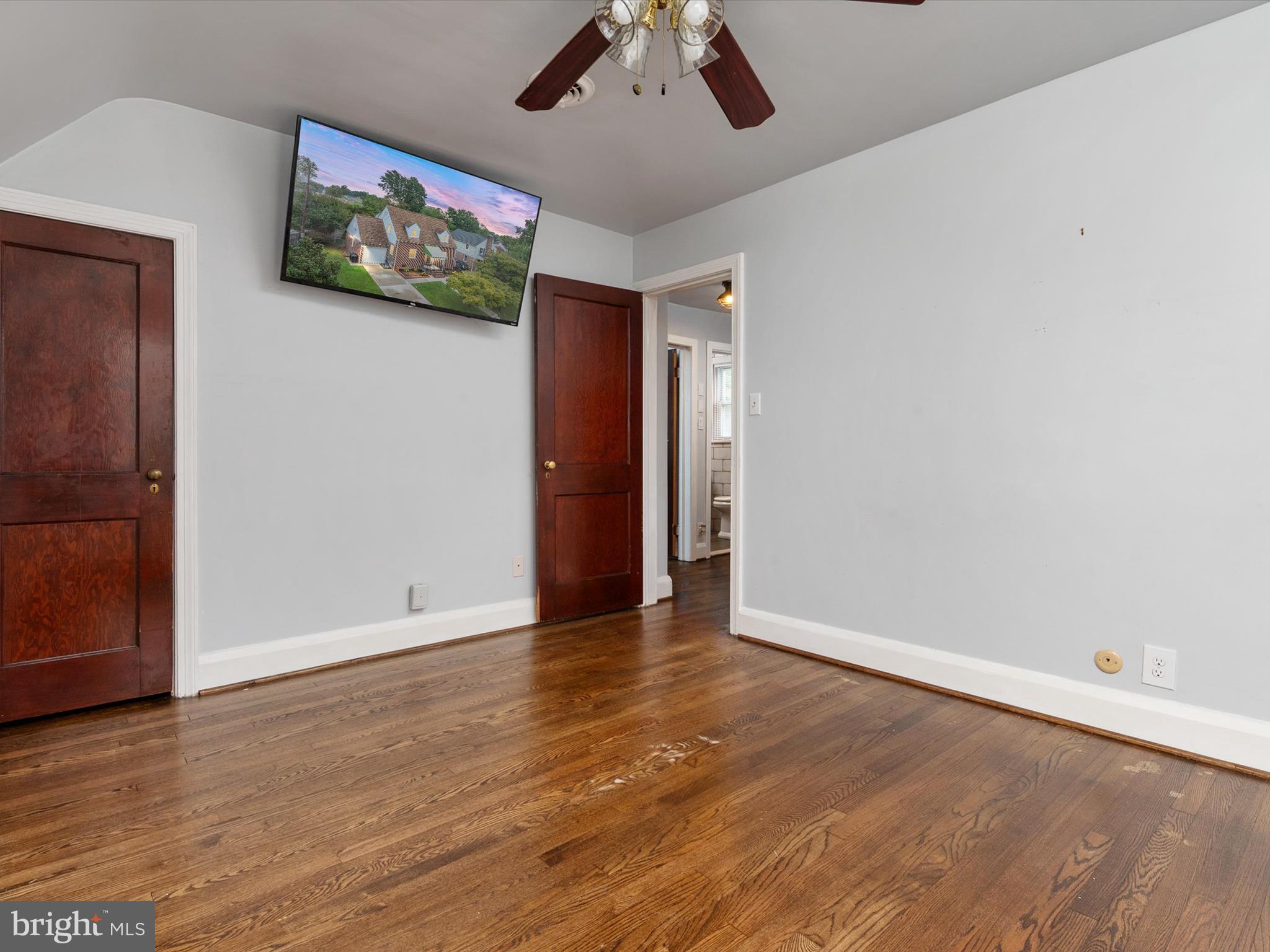 KENSINGTON - Residential