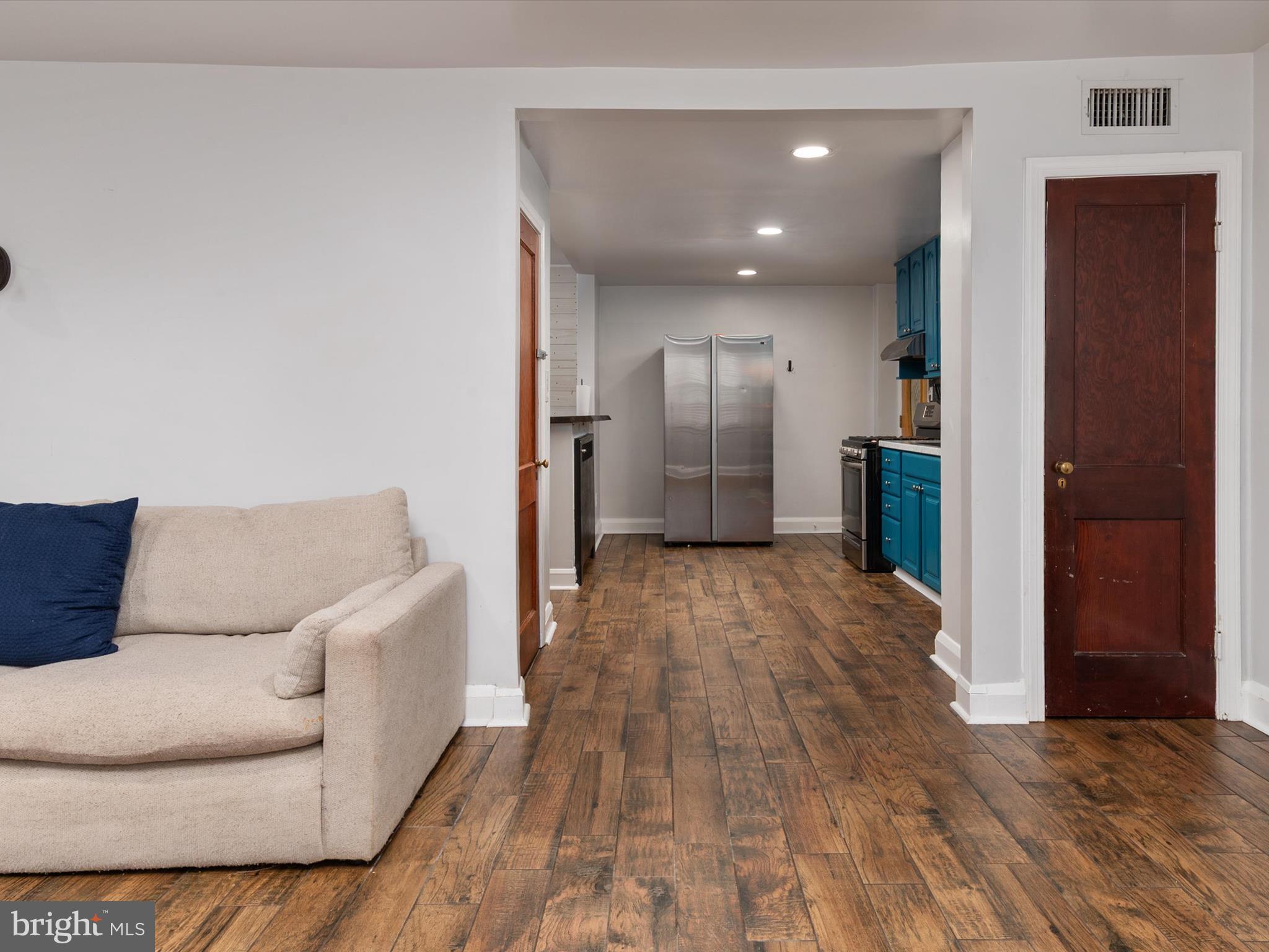 KENSINGTON - Residential
