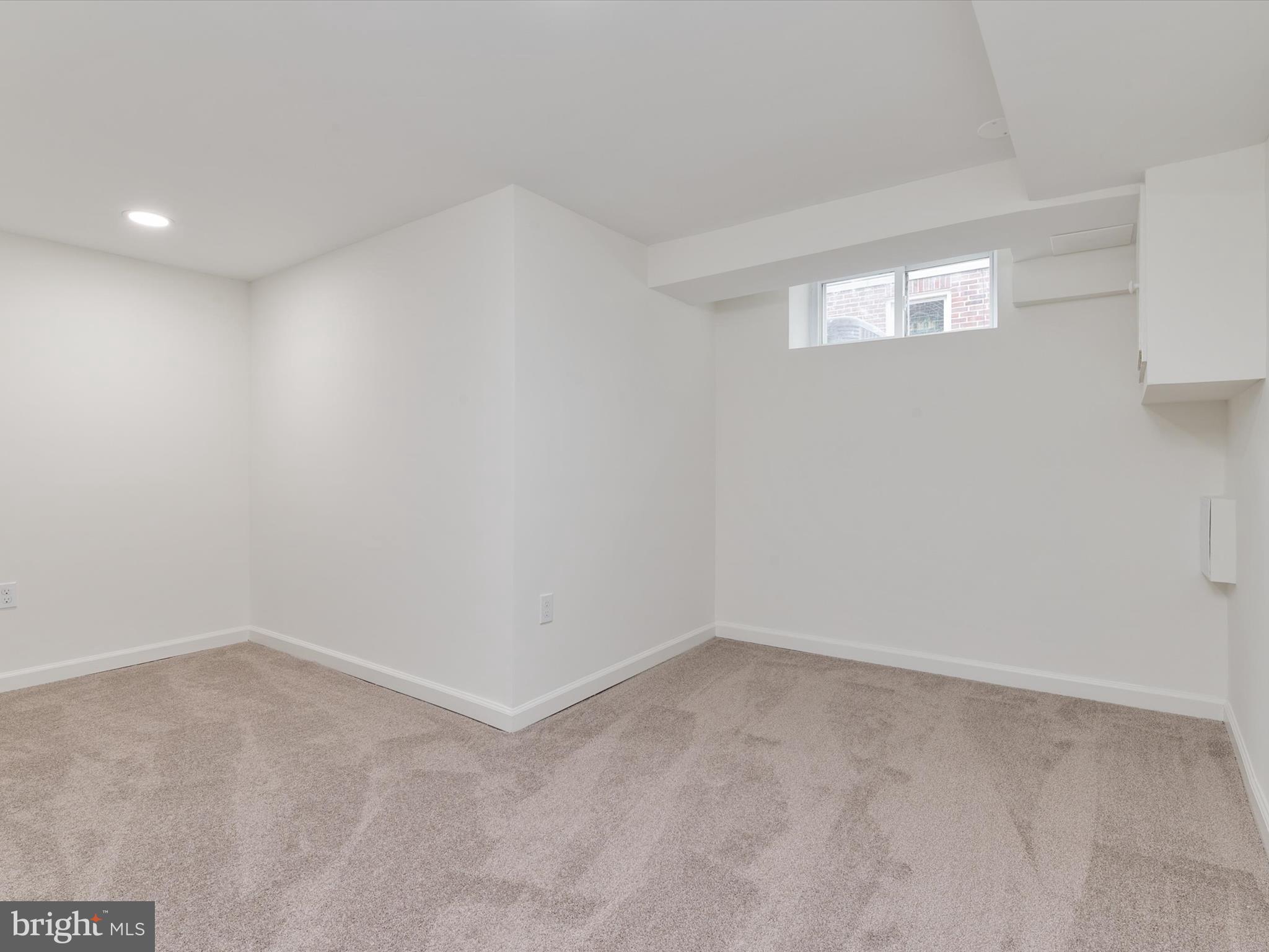 KENSINGTON - Residential