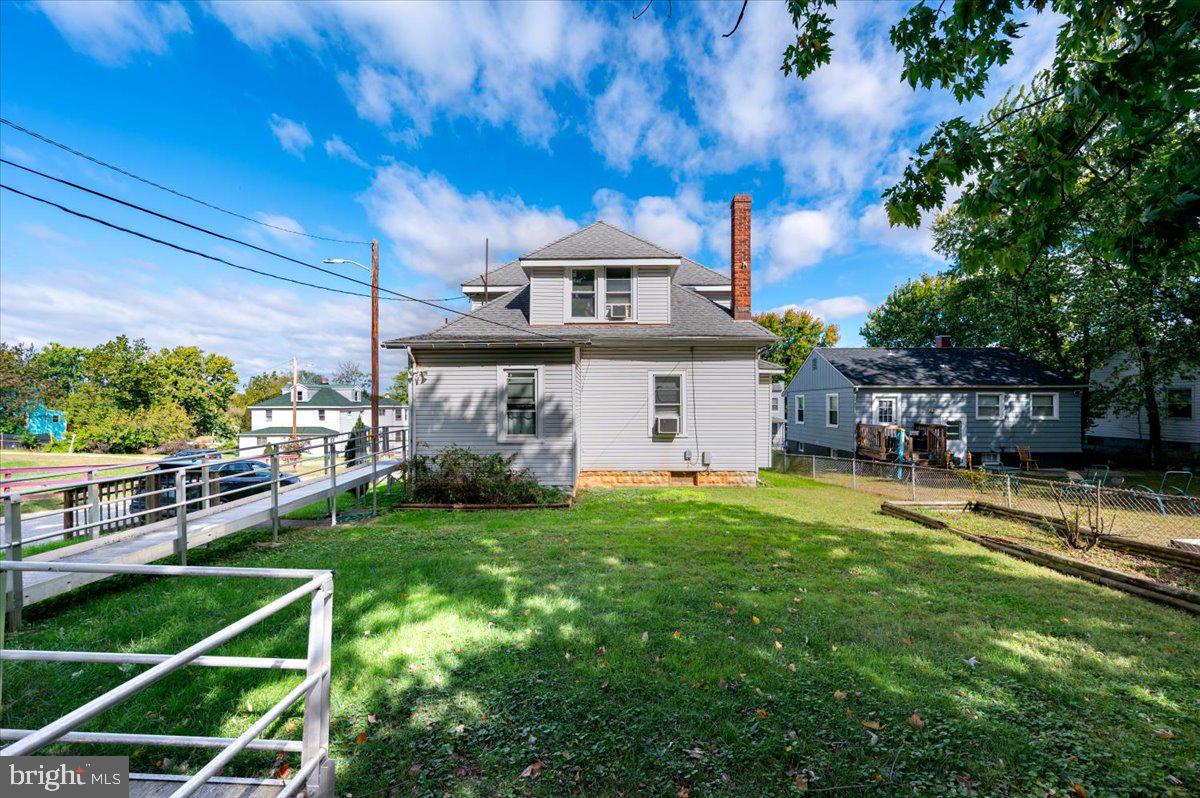 LAKELAND - Residential