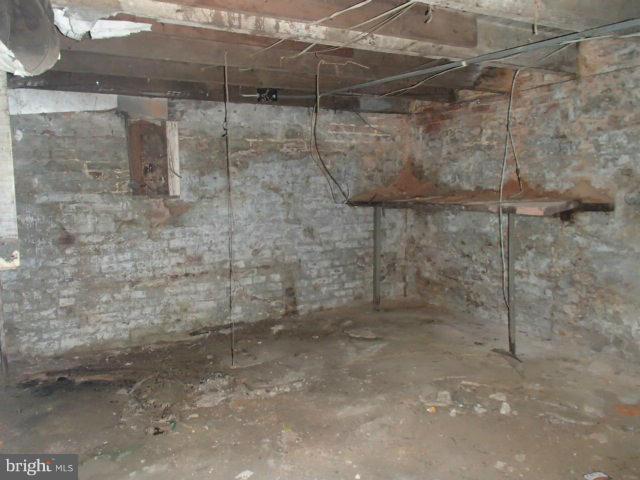 WASHINGTON VILLAGE - Residential