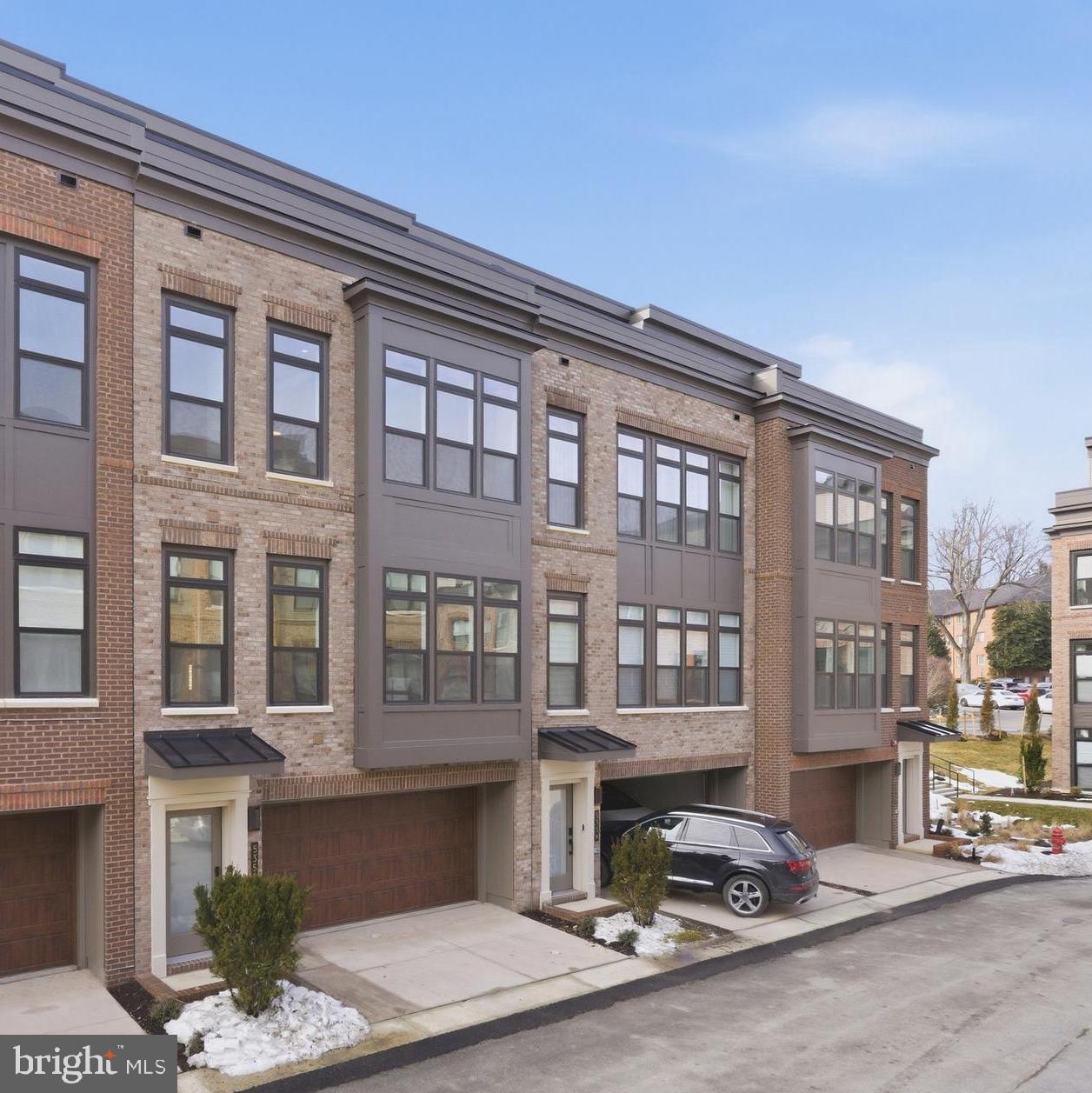 WESTBARD SQUARE - Residential