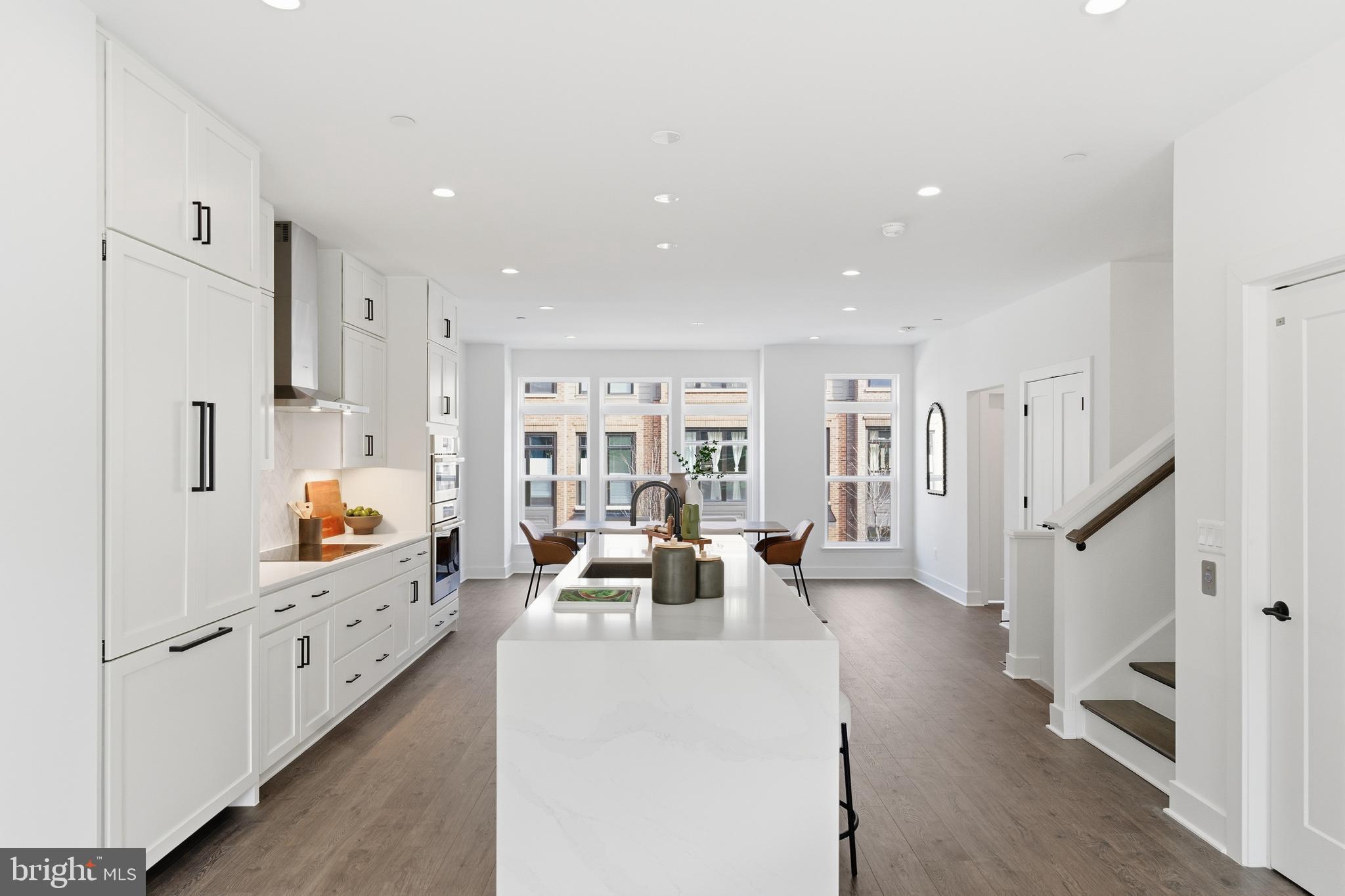 WESTBARD SQUARE - Residential