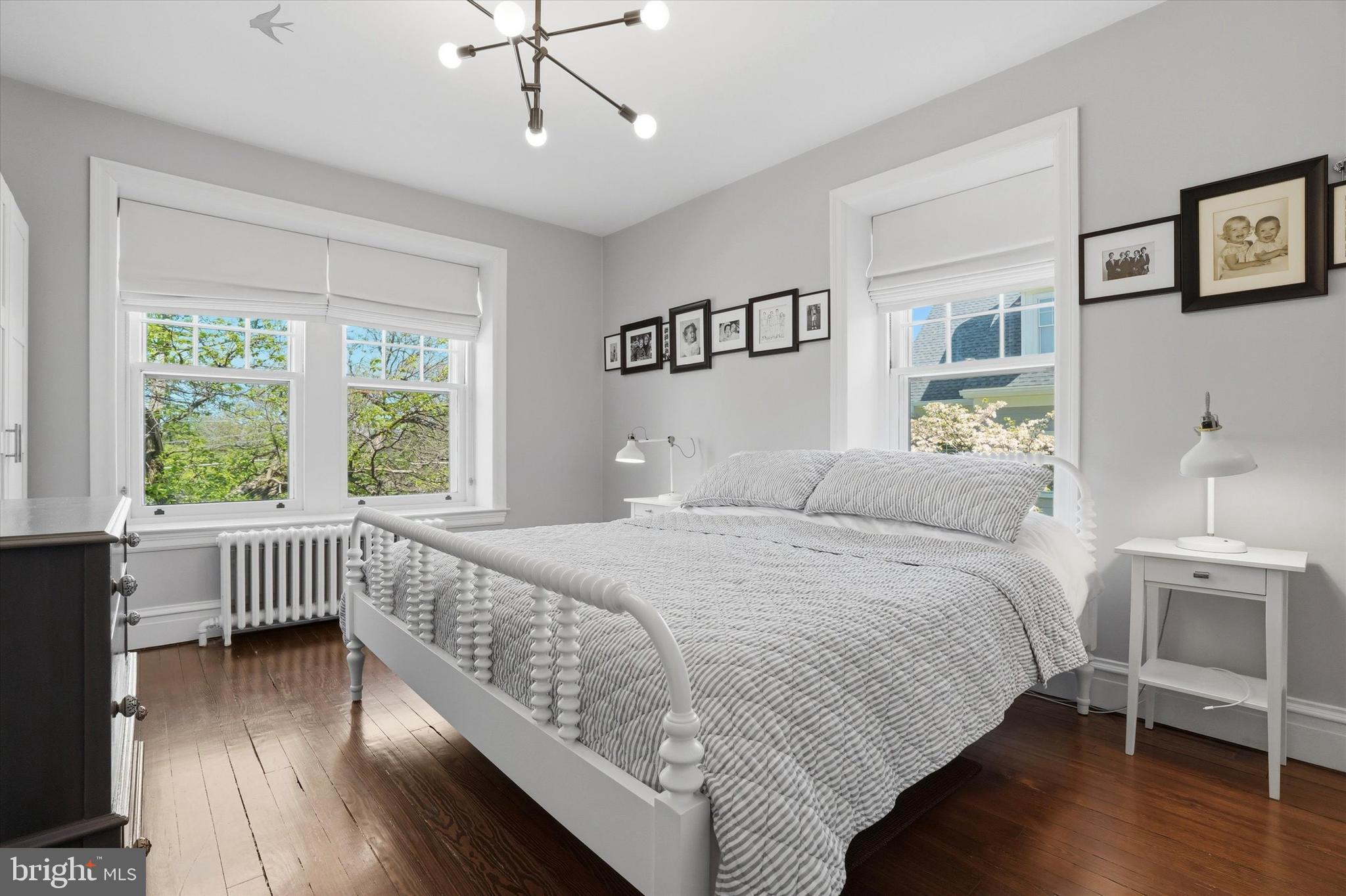 CHESTNUT HILL - Residential