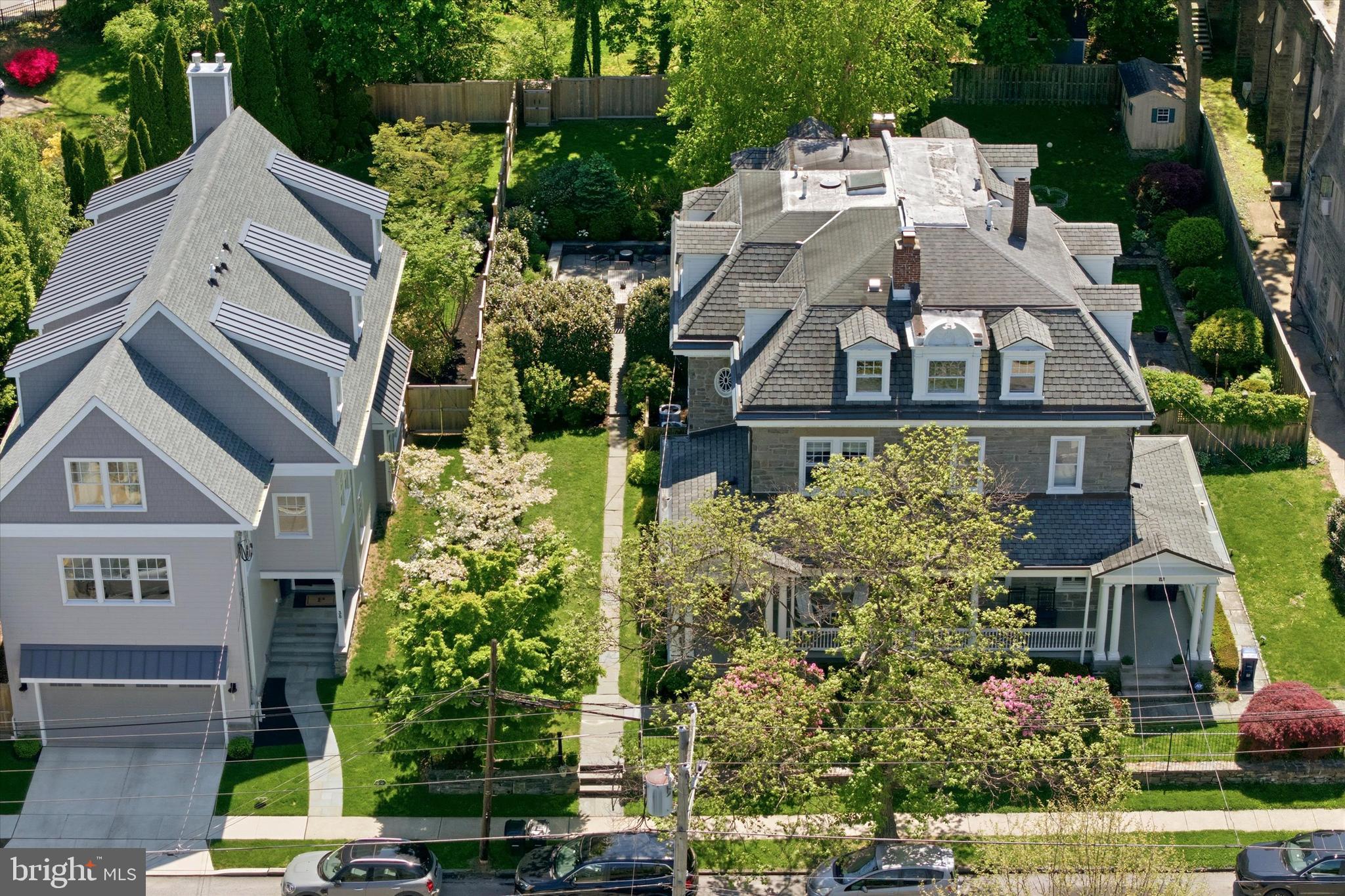 CHESTNUT HILL - Residential