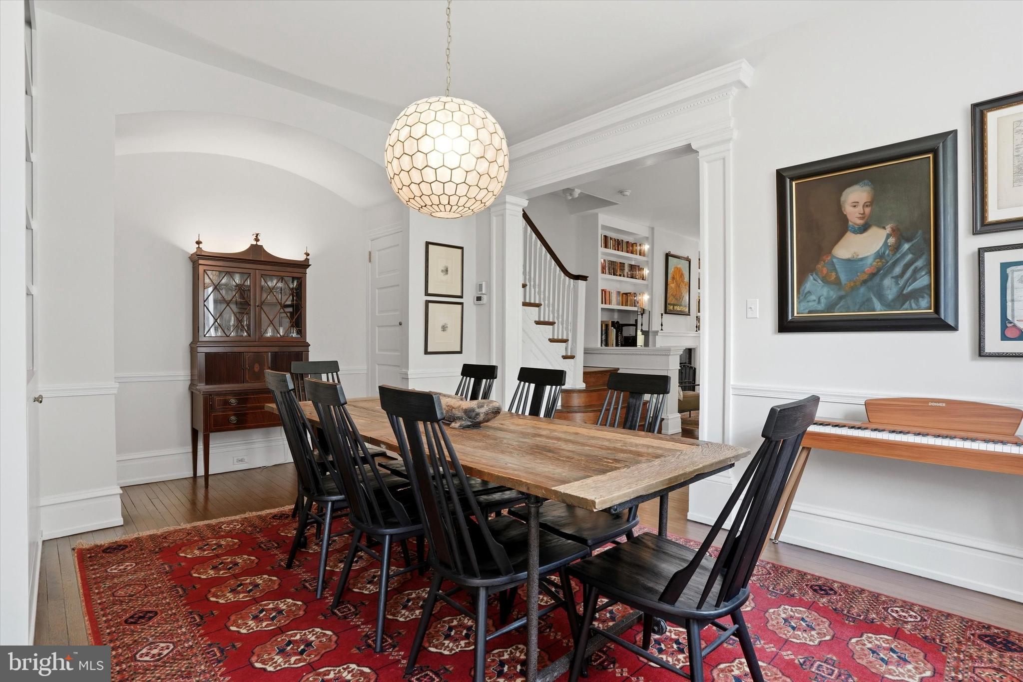 CHESTNUT HILL - Residential
