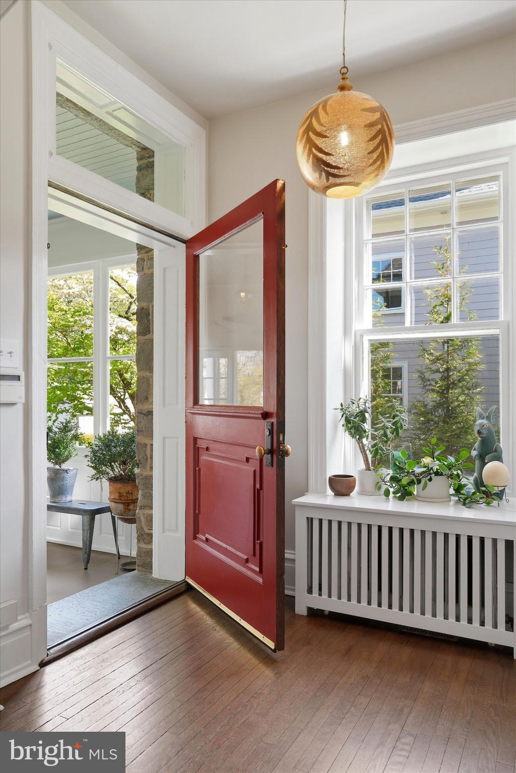 CHESTNUT HILL - Residential