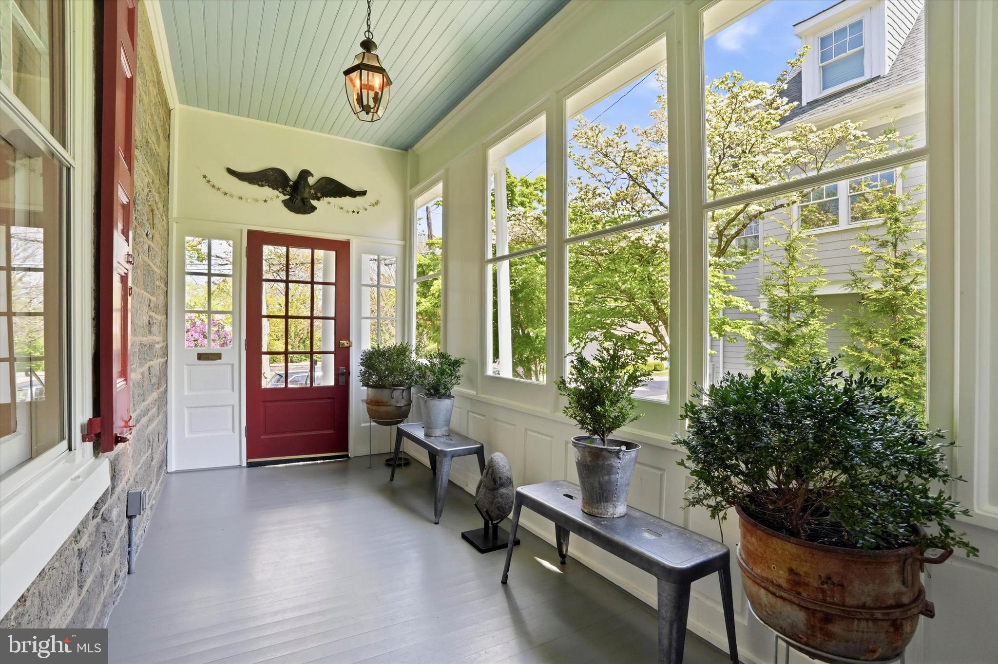CHESTNUT HILL - Residential