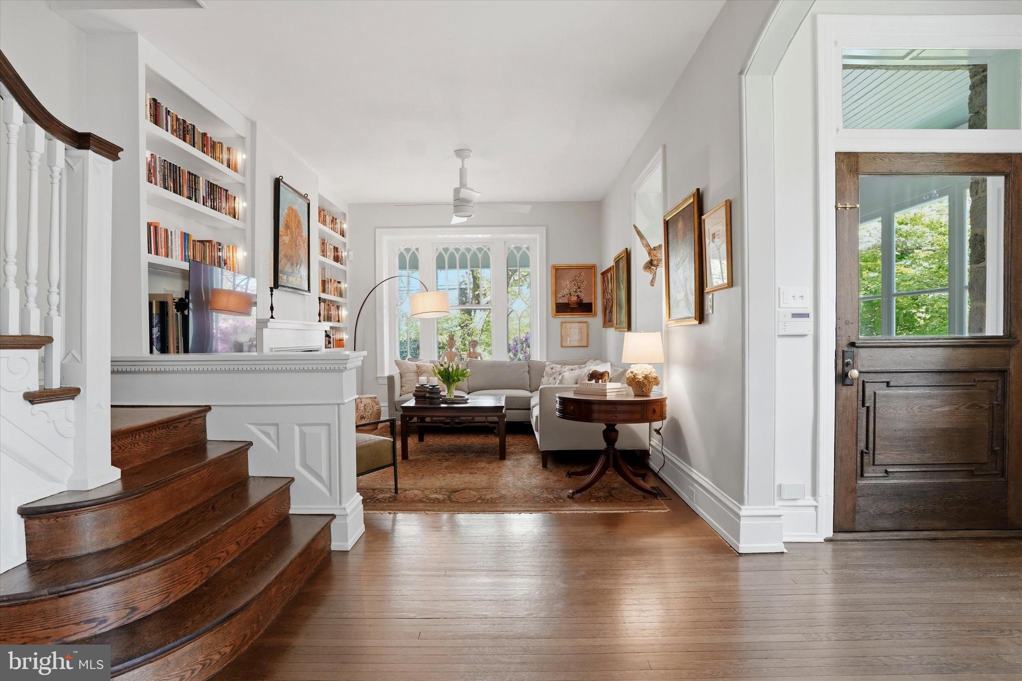 CHESTNUT HILL - Residential