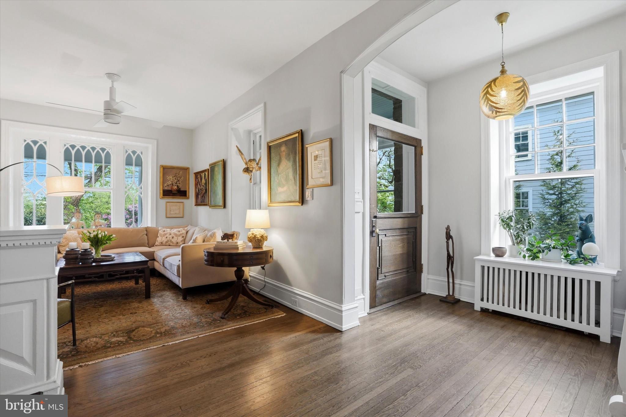 CHESTNUT HILL - Residential