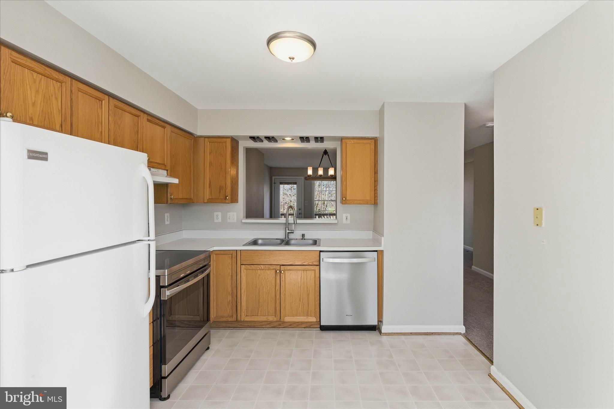 MAIN ST VILLAGE - Residential