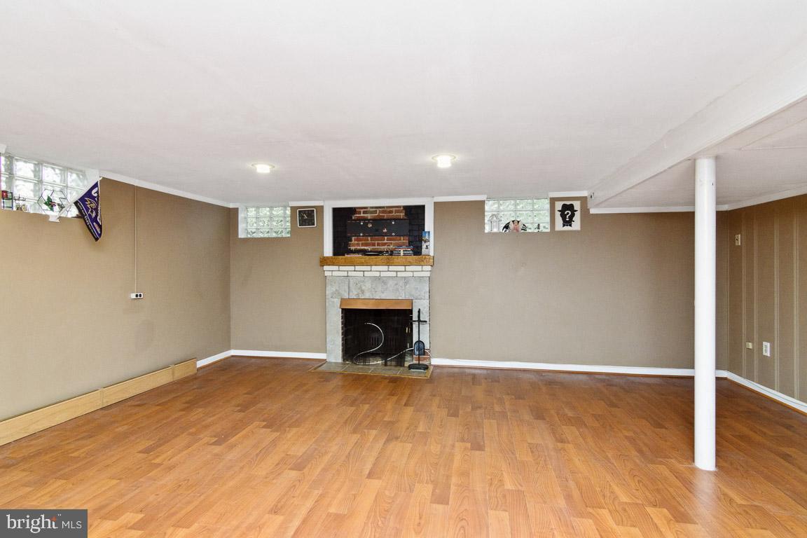 LOCH RAVEN MANOR - Residential Lease