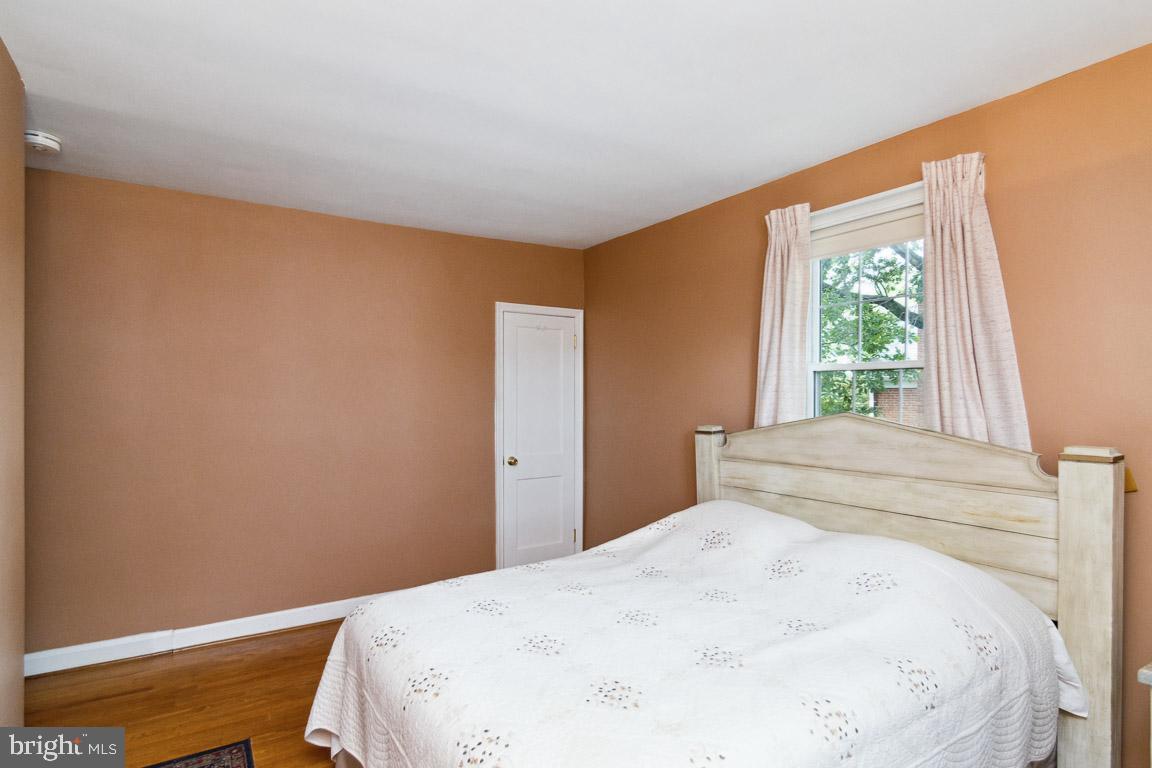 LOCH RAVEN MANOR - Residential Lease