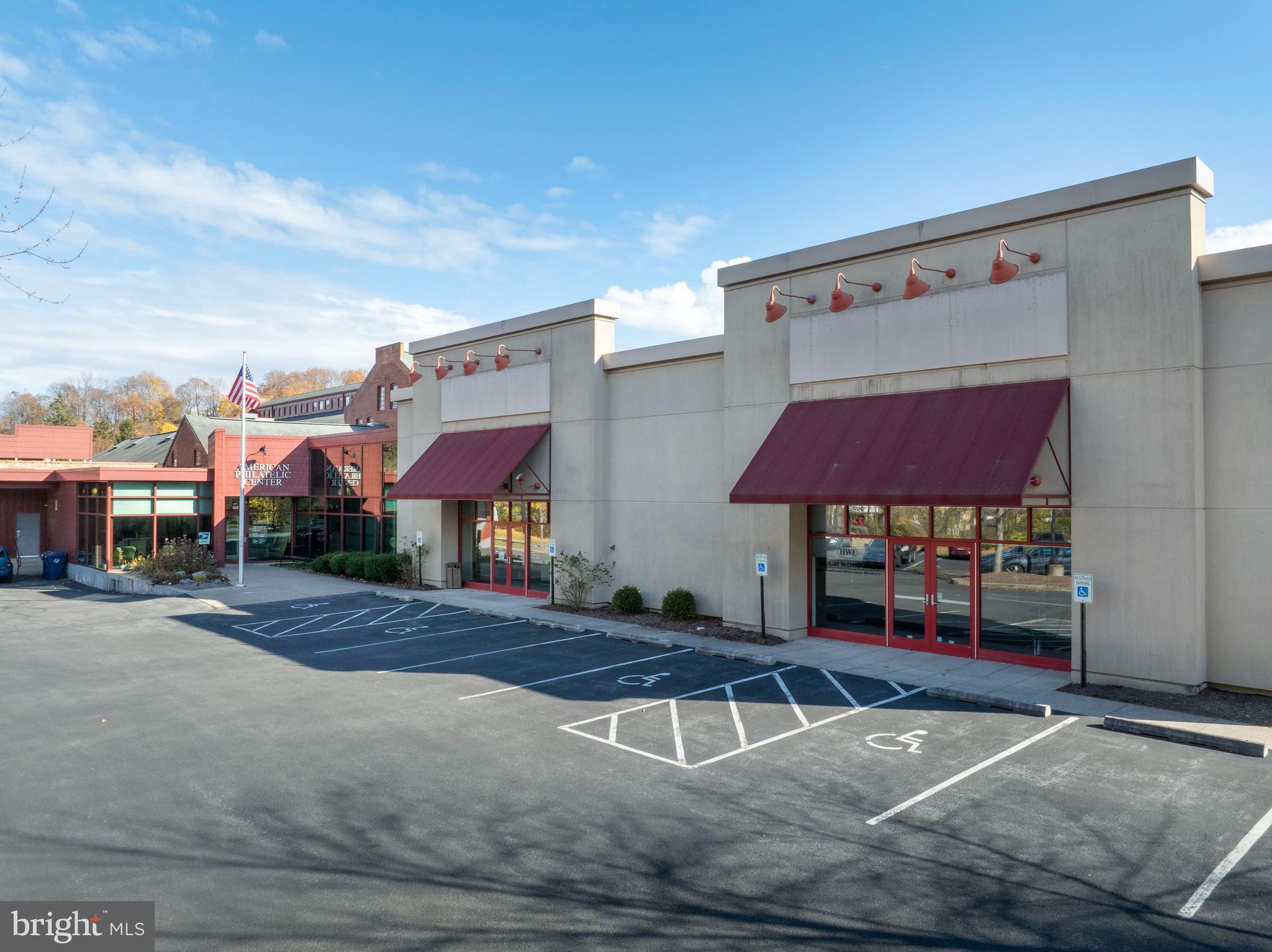 Space for lease in the Match Factory! 4,365 sqft with its own entrance, kitchen and bathrooms. Space available immediately.