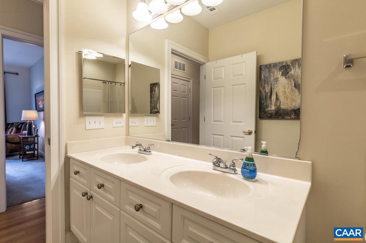GLENWOOD STATION - Residential