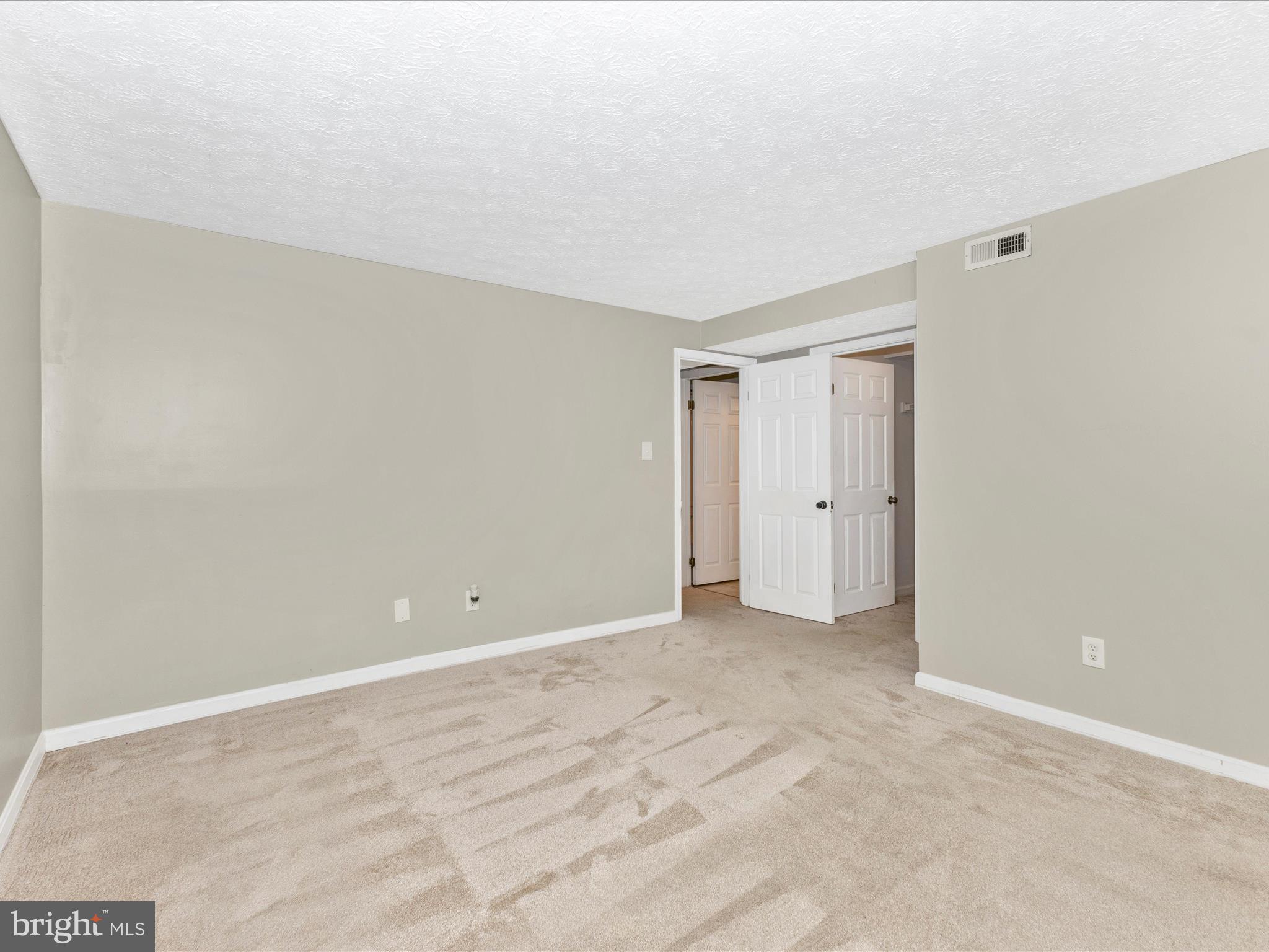 URBANA HIGHLANDS - Residential