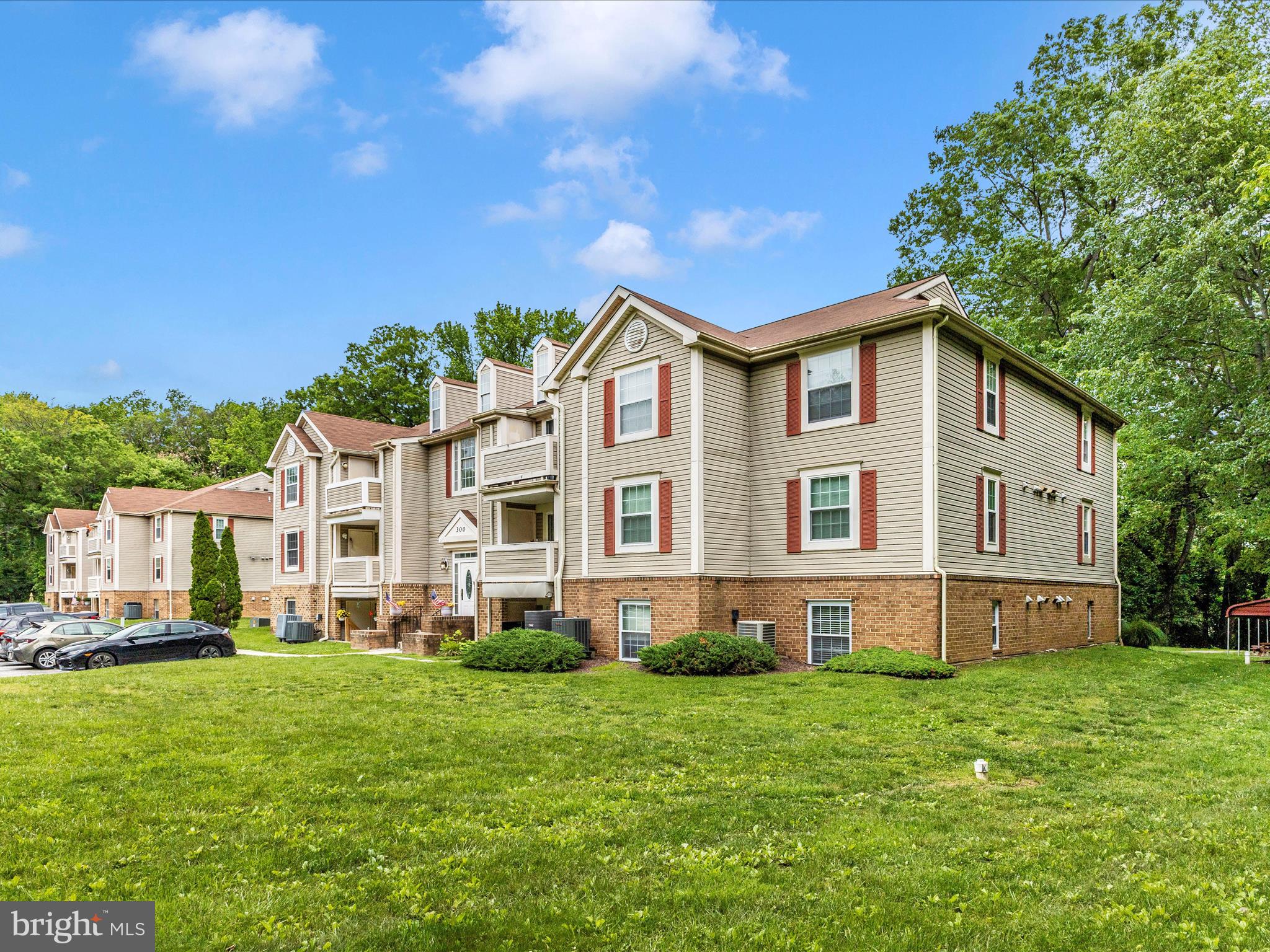 URBANA HIGHLANDS - Residential