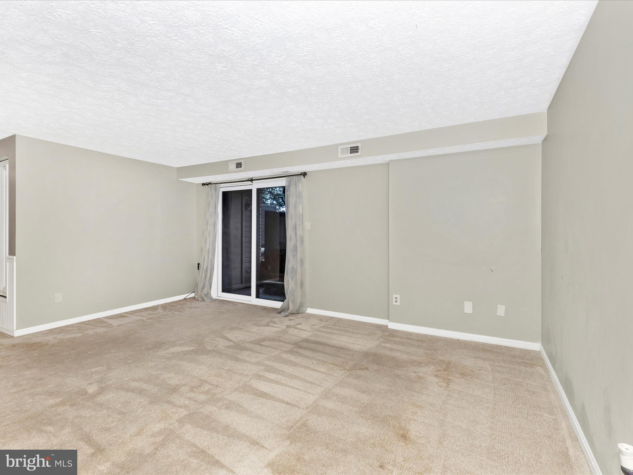 URBANA HIGHLANDS - Residential