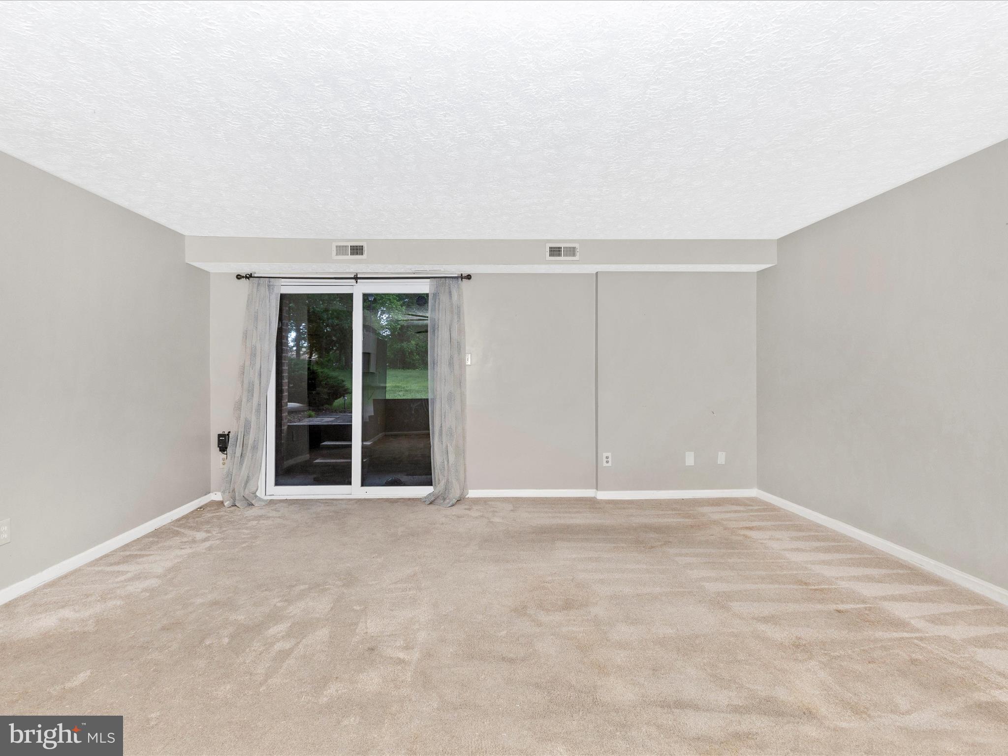 URBANA HIGHLANDS - Residential