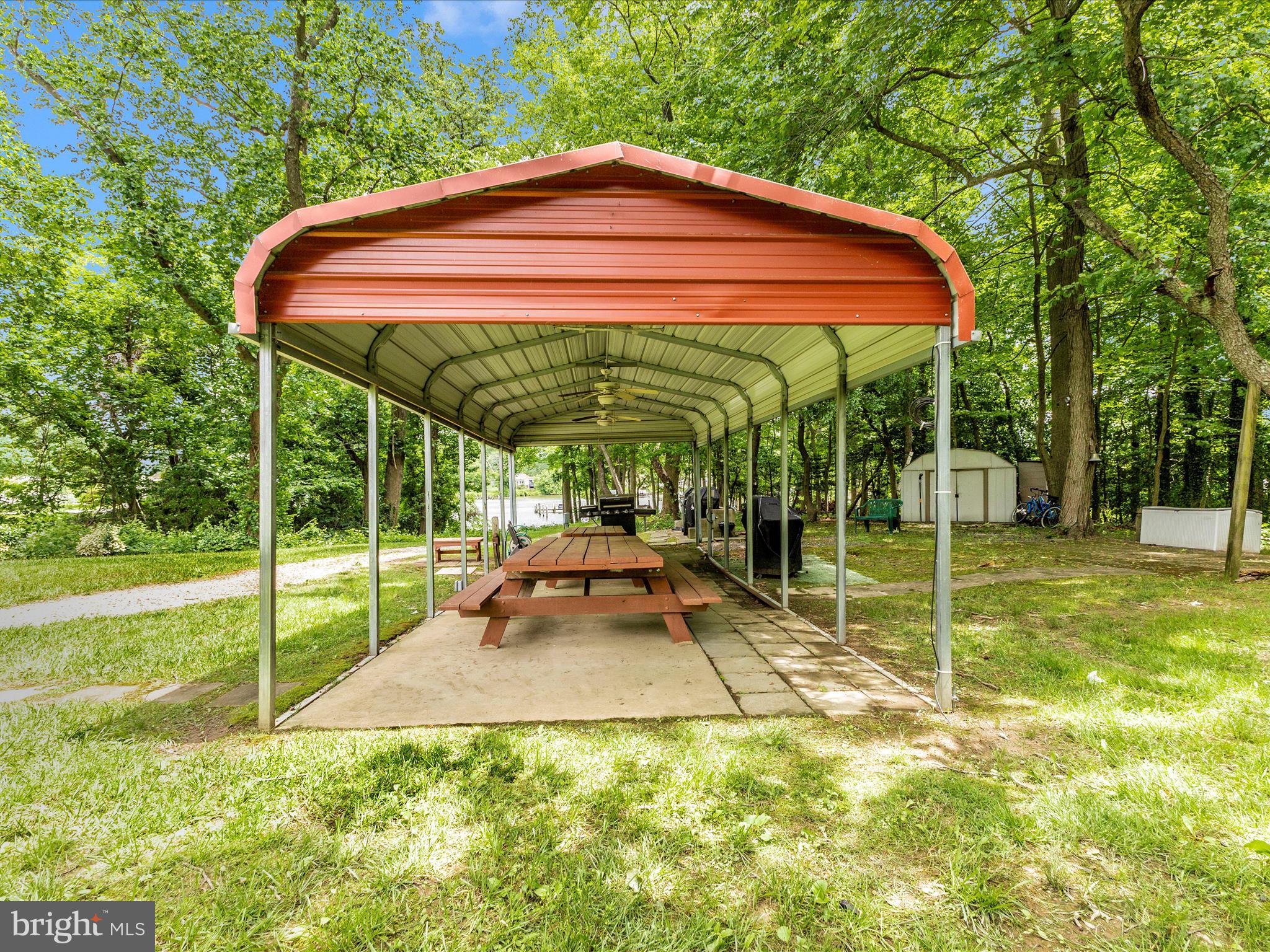 URBANA HIGHLANDS - Residential