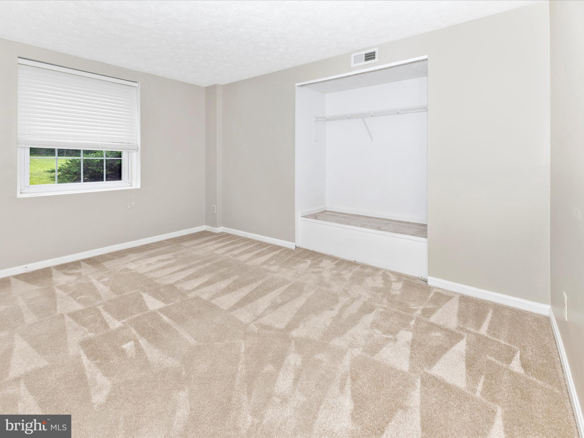 URBANA HIGHLANDS - Residential