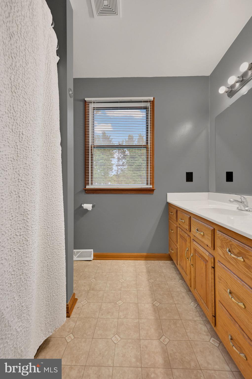 HIDDEN ACRES - Residential