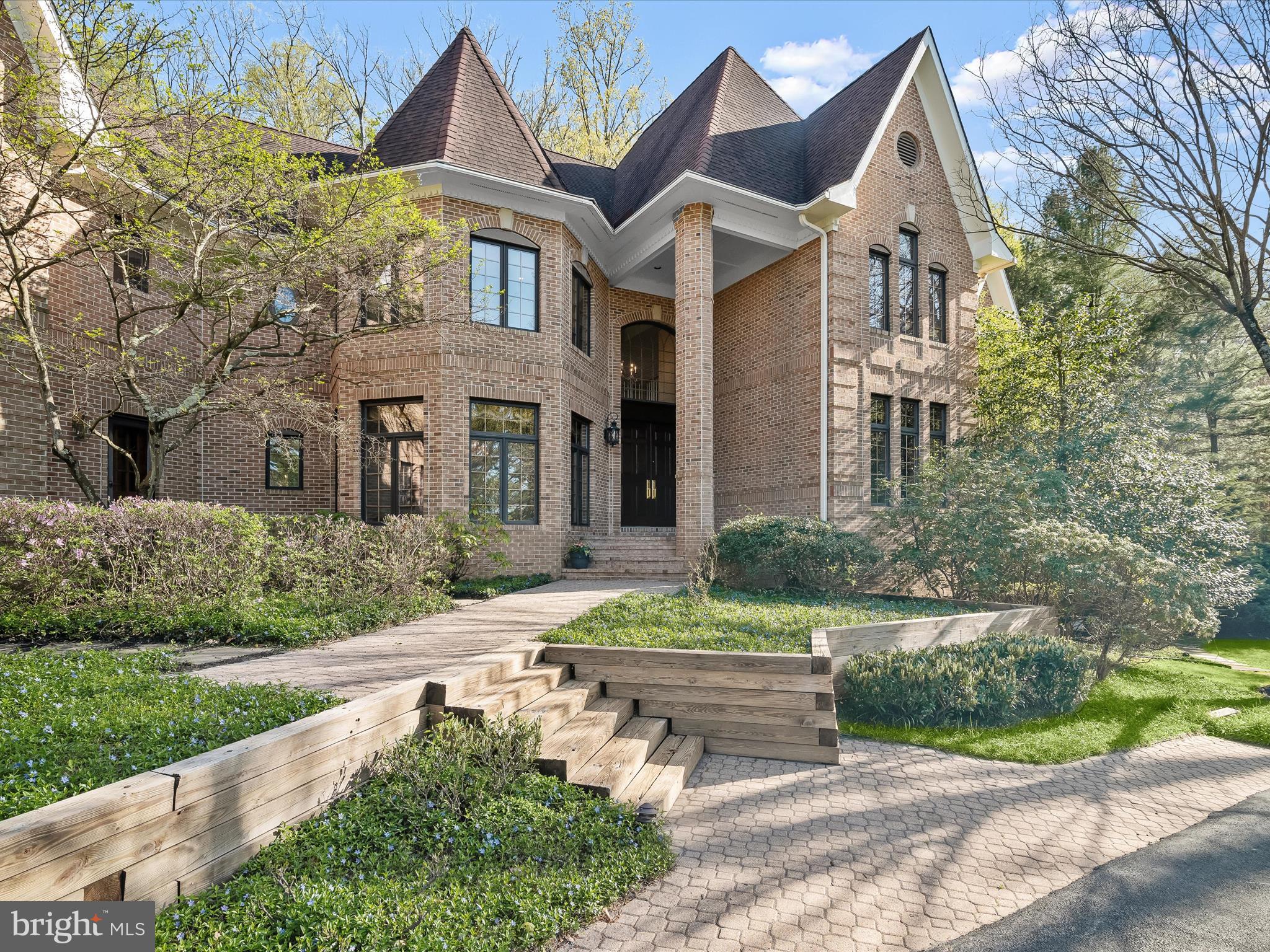 PIKESVILLE - Residential