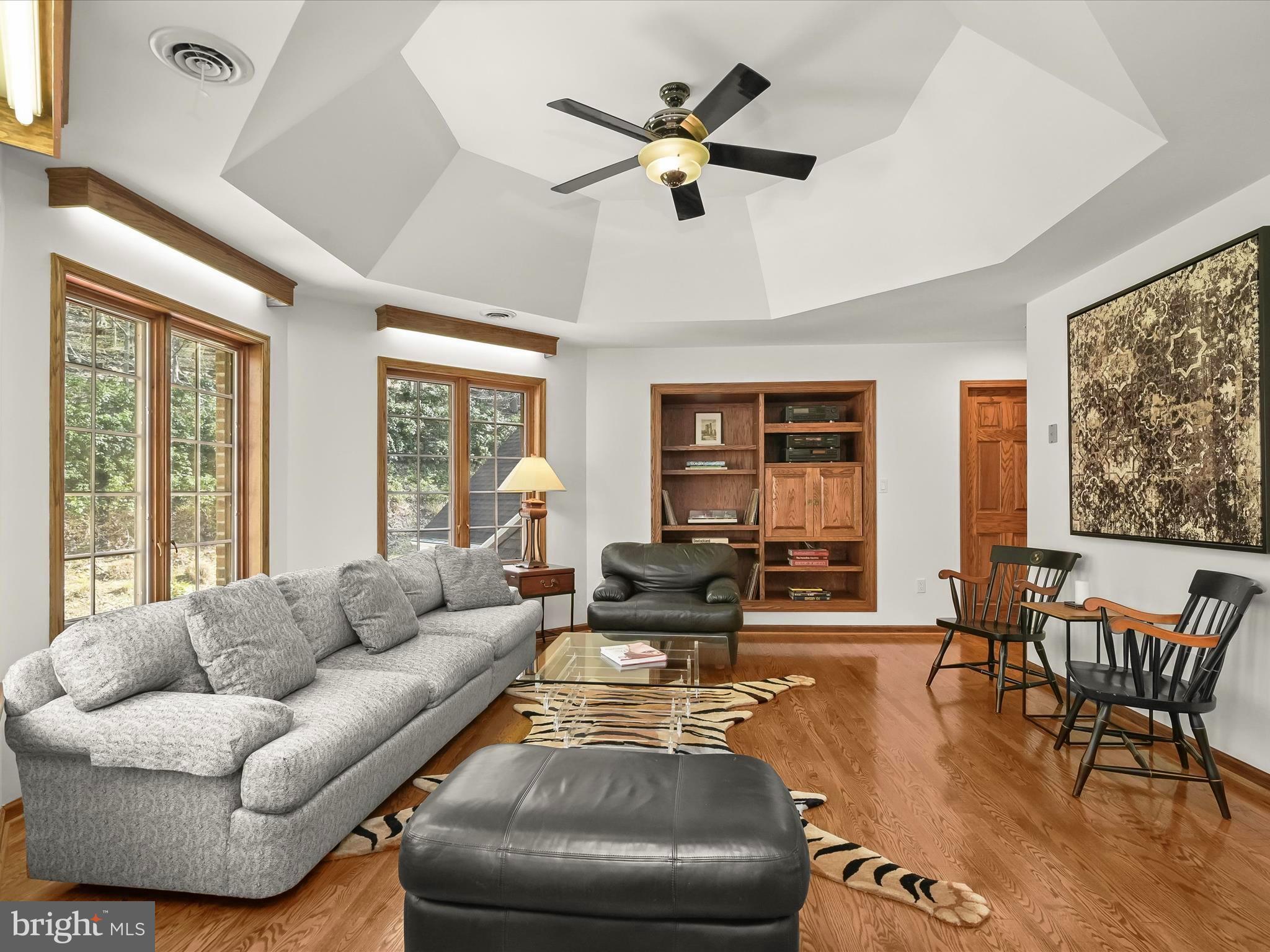 PIKESVILLE - Residential