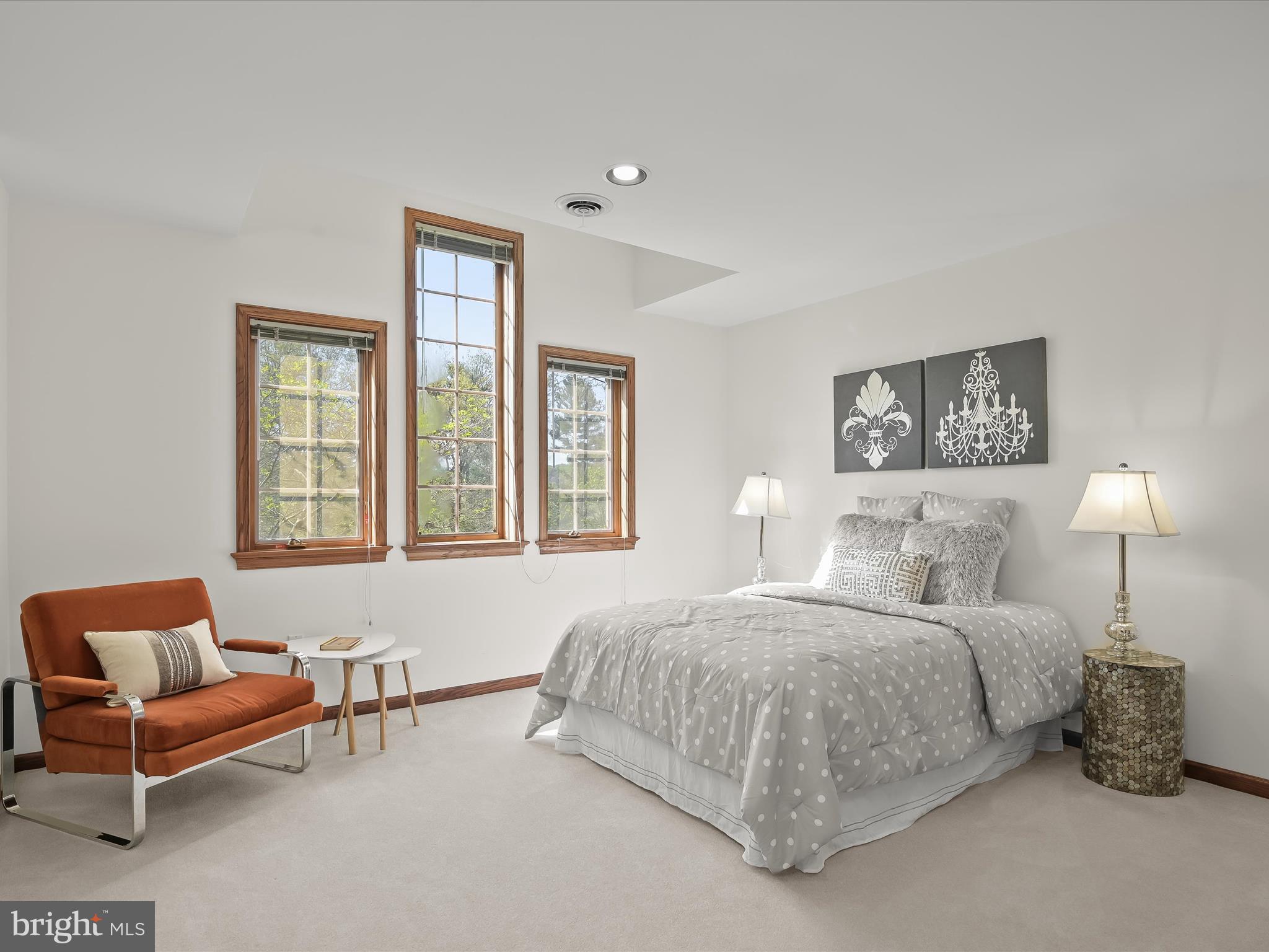 PIKESVILLE - Residential