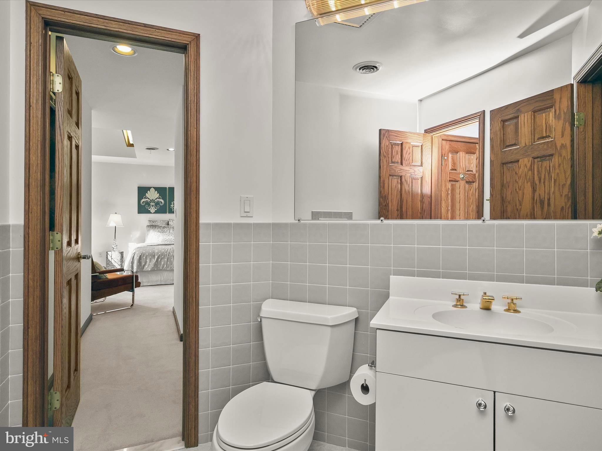 PIKESVILLE - Residential