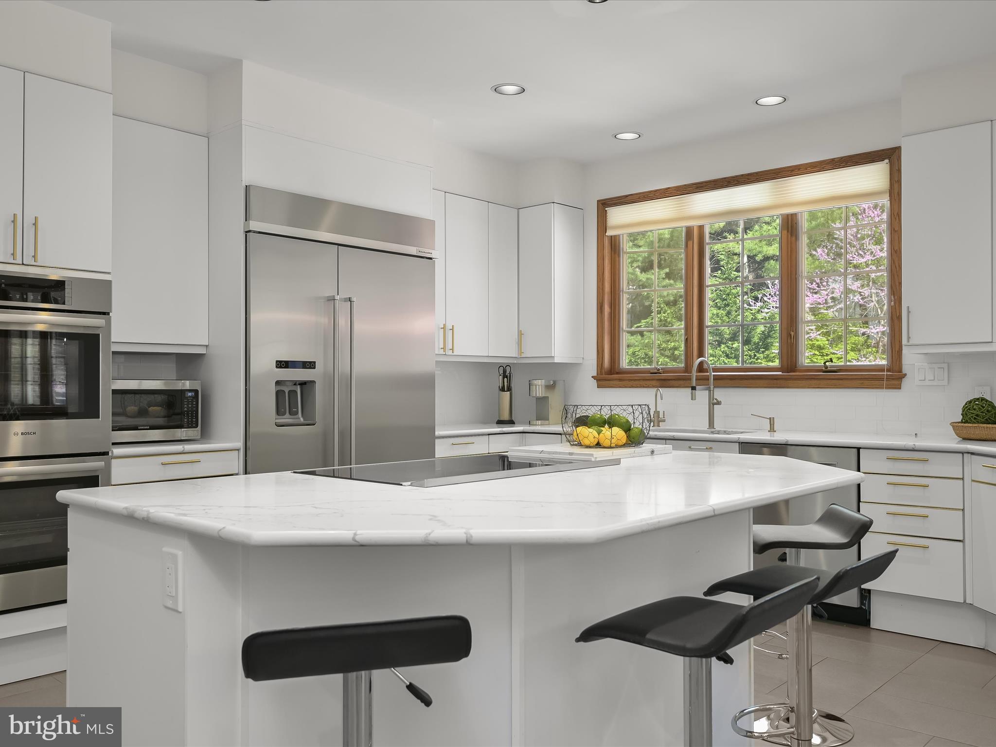 PIKESVILLE - Residential