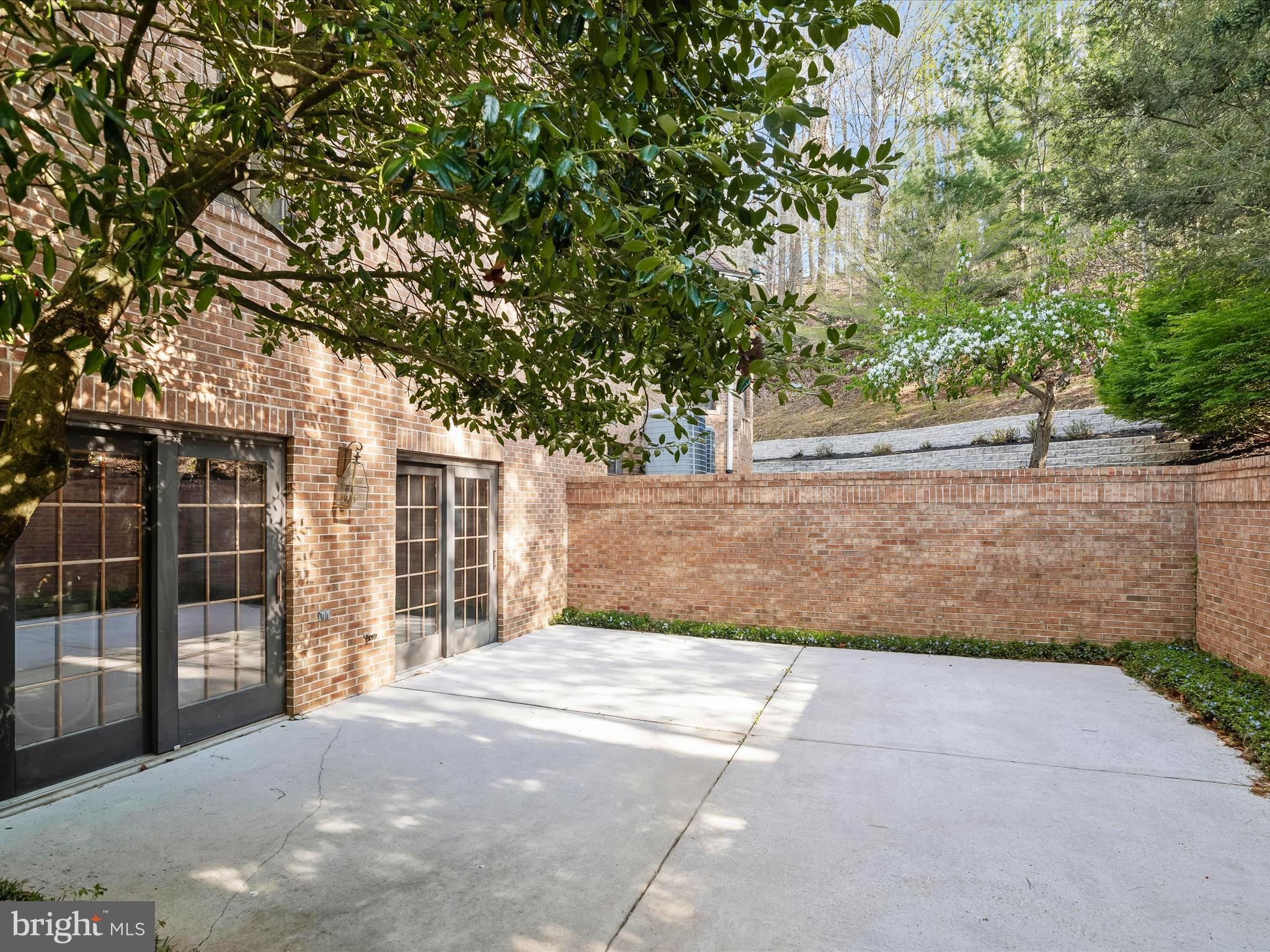 PIKESVILLE - Residential