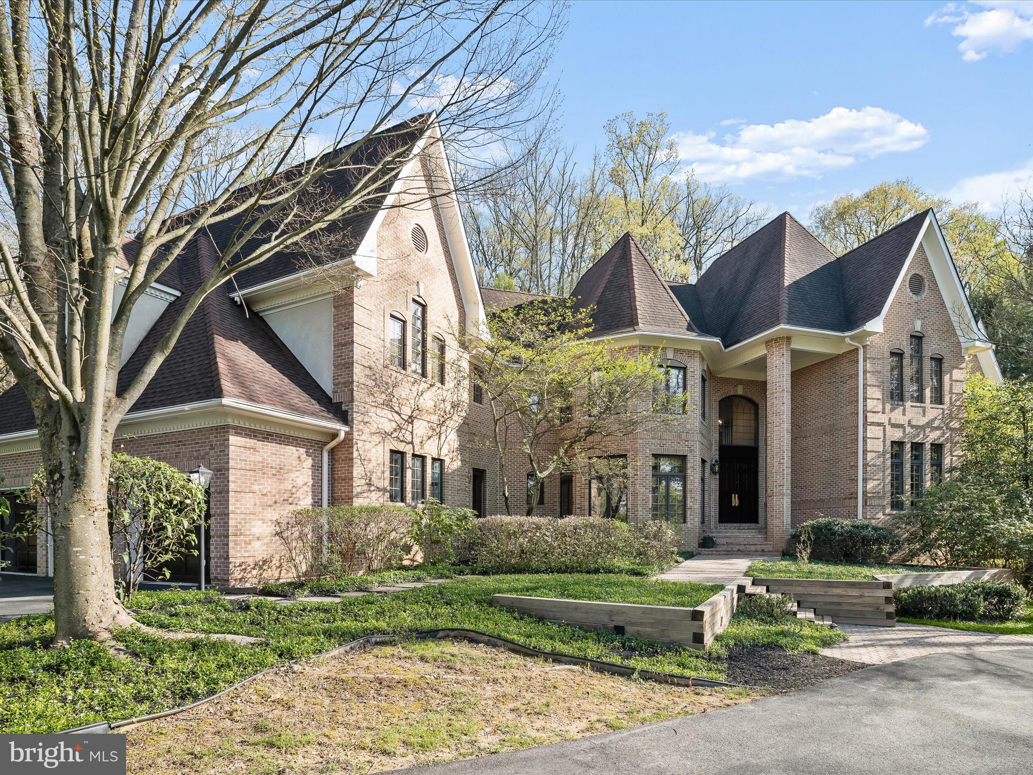 PIKESVILLE - Residential