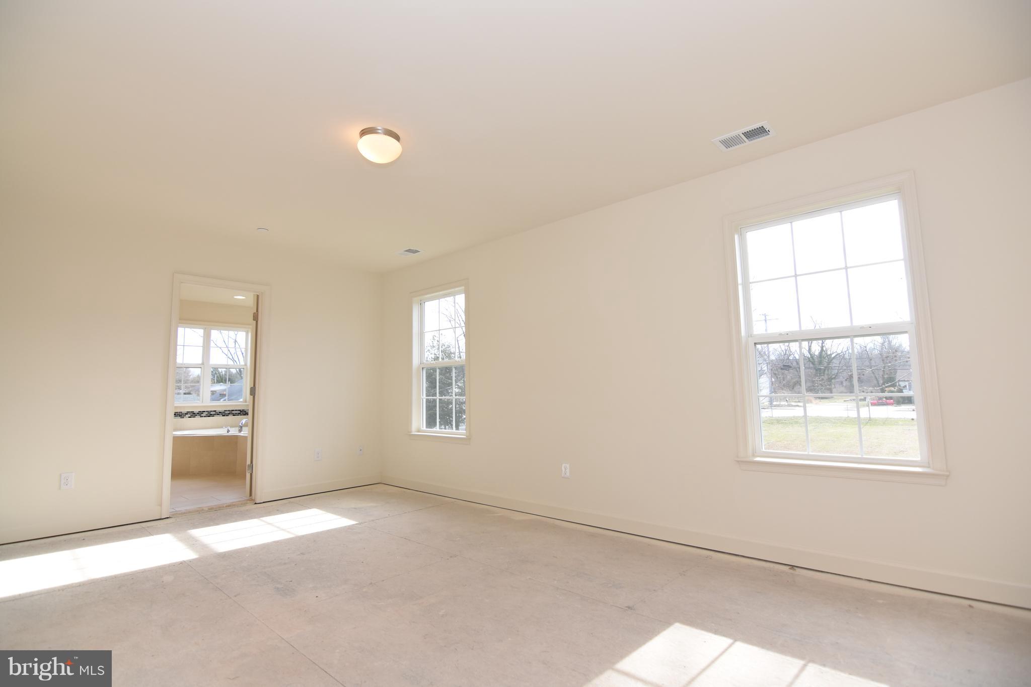 EASTPORT - Residential