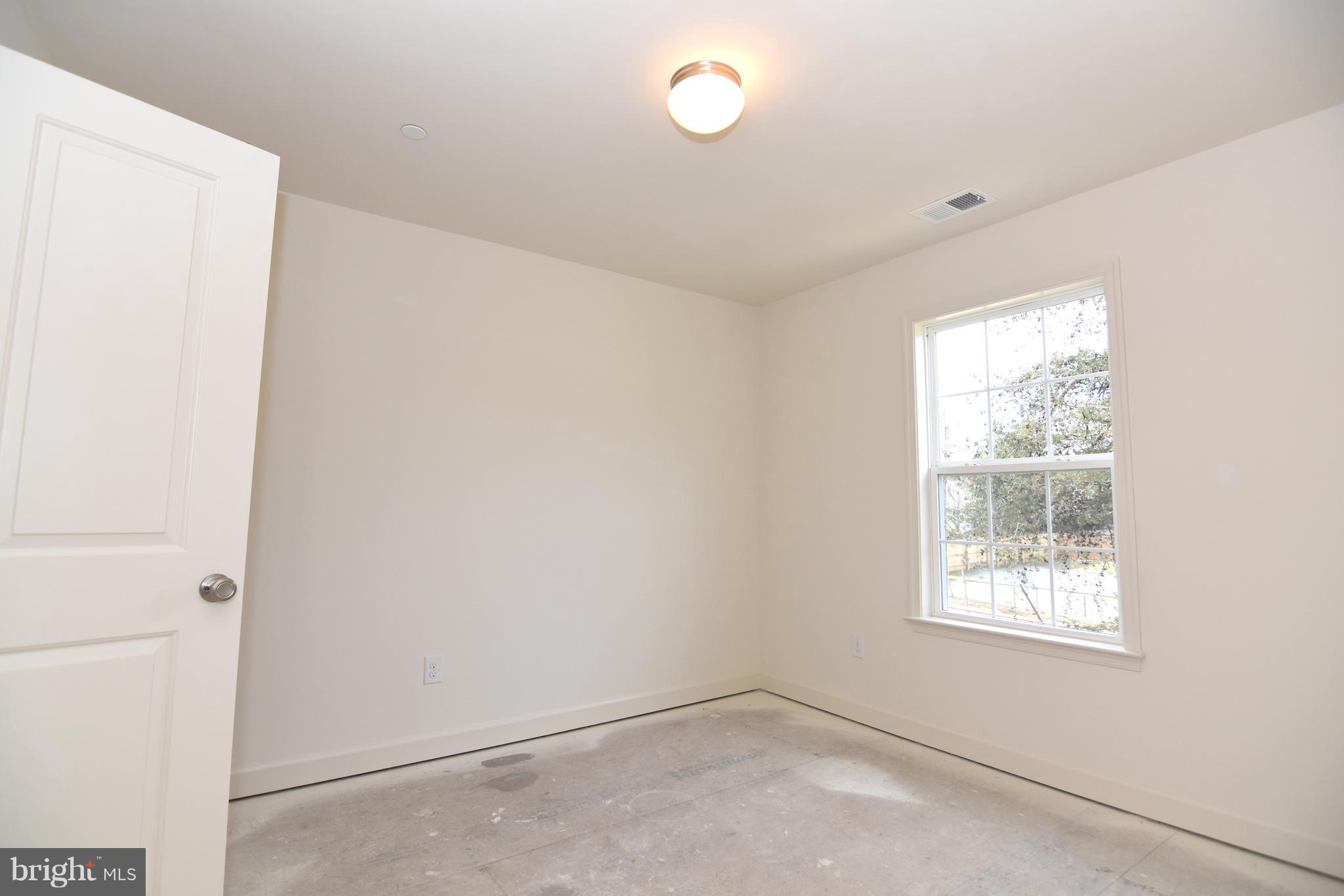 EASTPORT - Residential