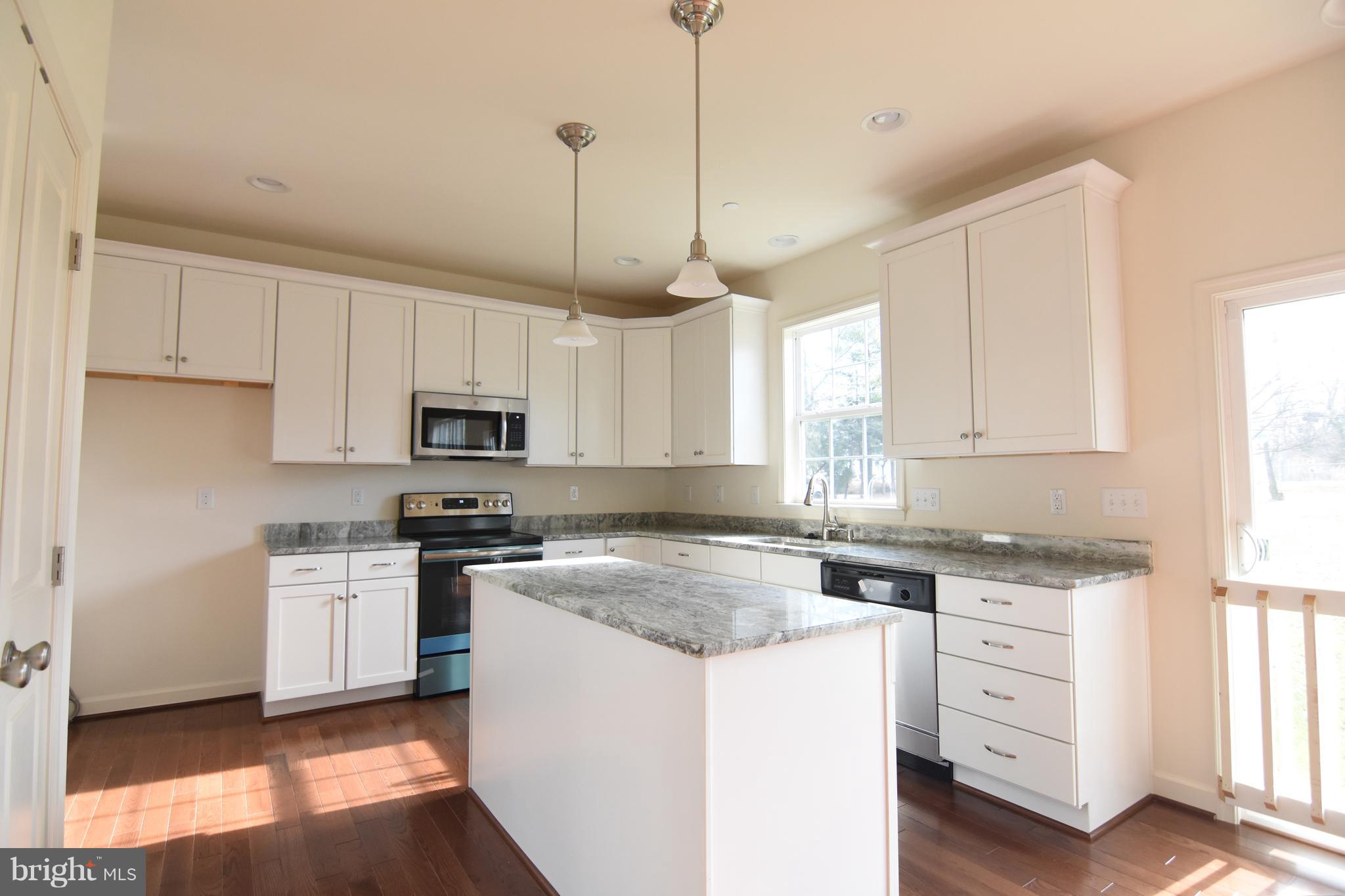 EASTPORT - Residential