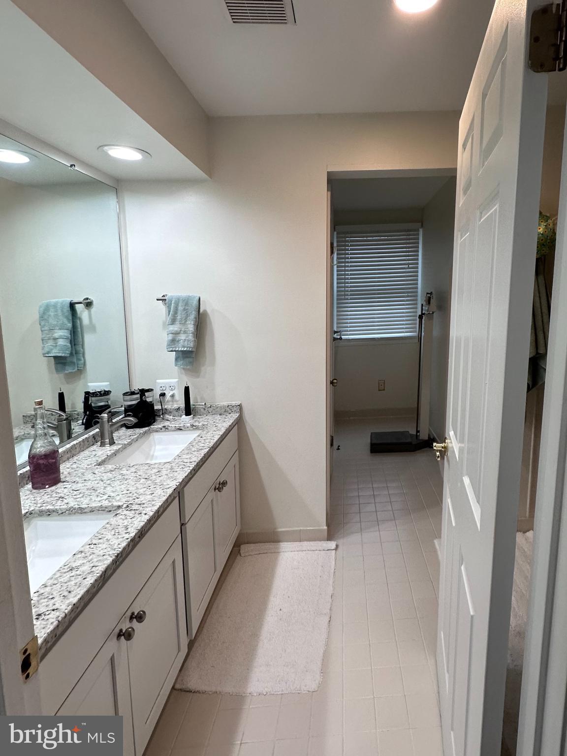 SHIPLEYS CHOICE - Residential Lease