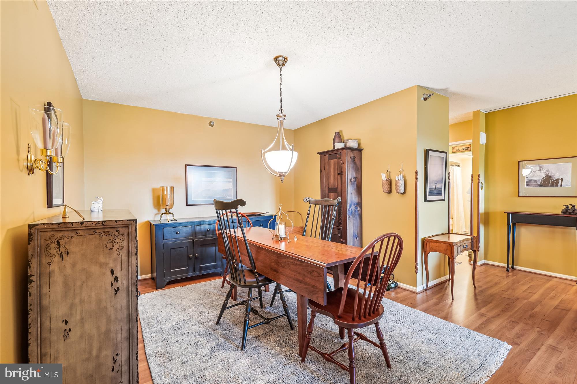 LEISURE WORLD - Residential