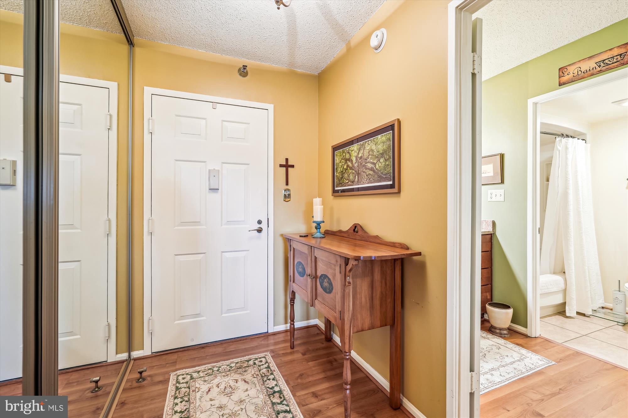 LEISURE WORLD - Residential