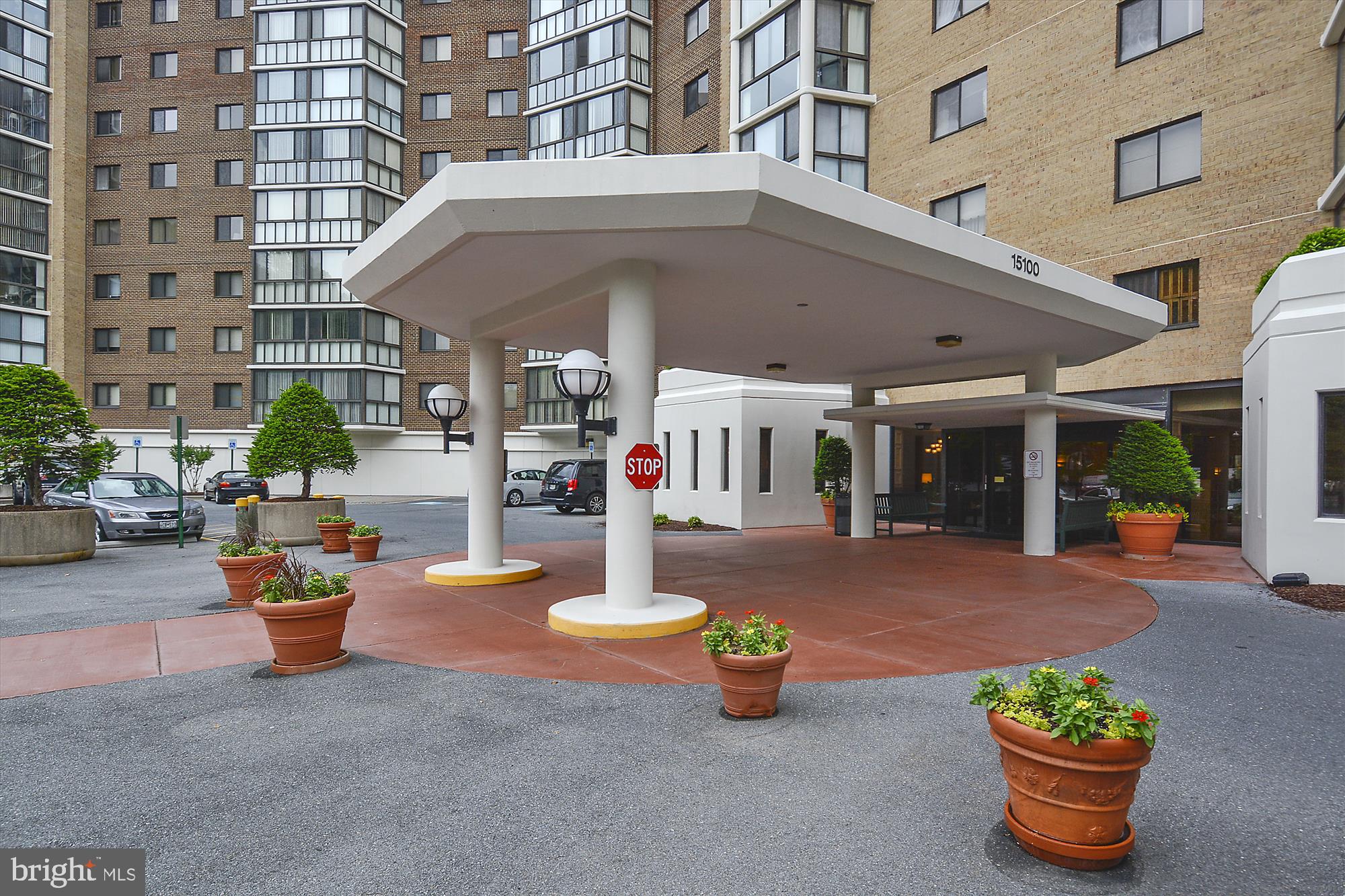 LEISURE WORLD - Residential