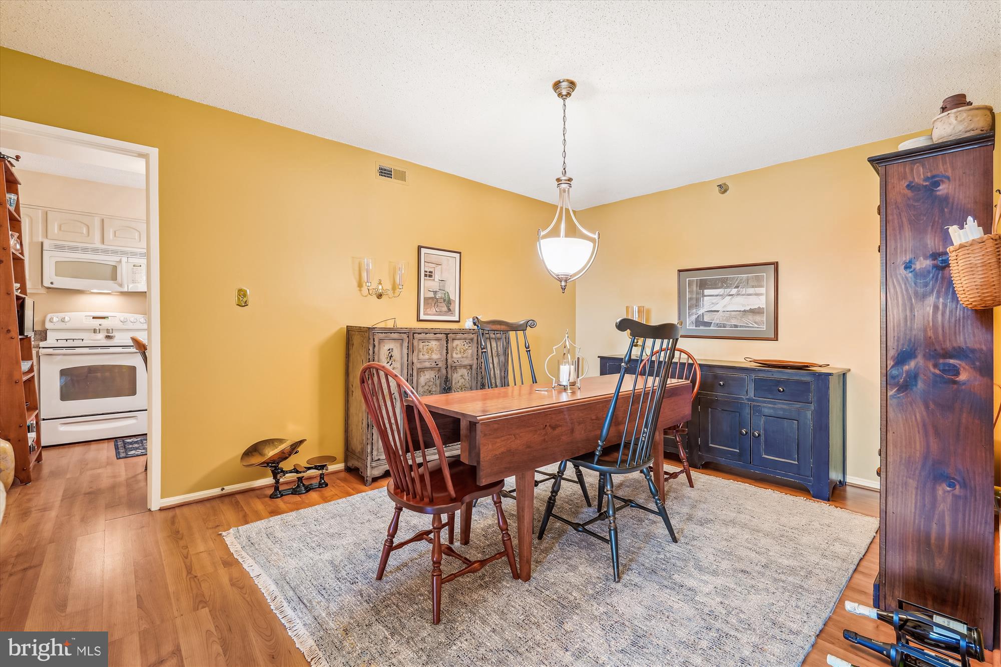 LEISURE WORLD - Residential