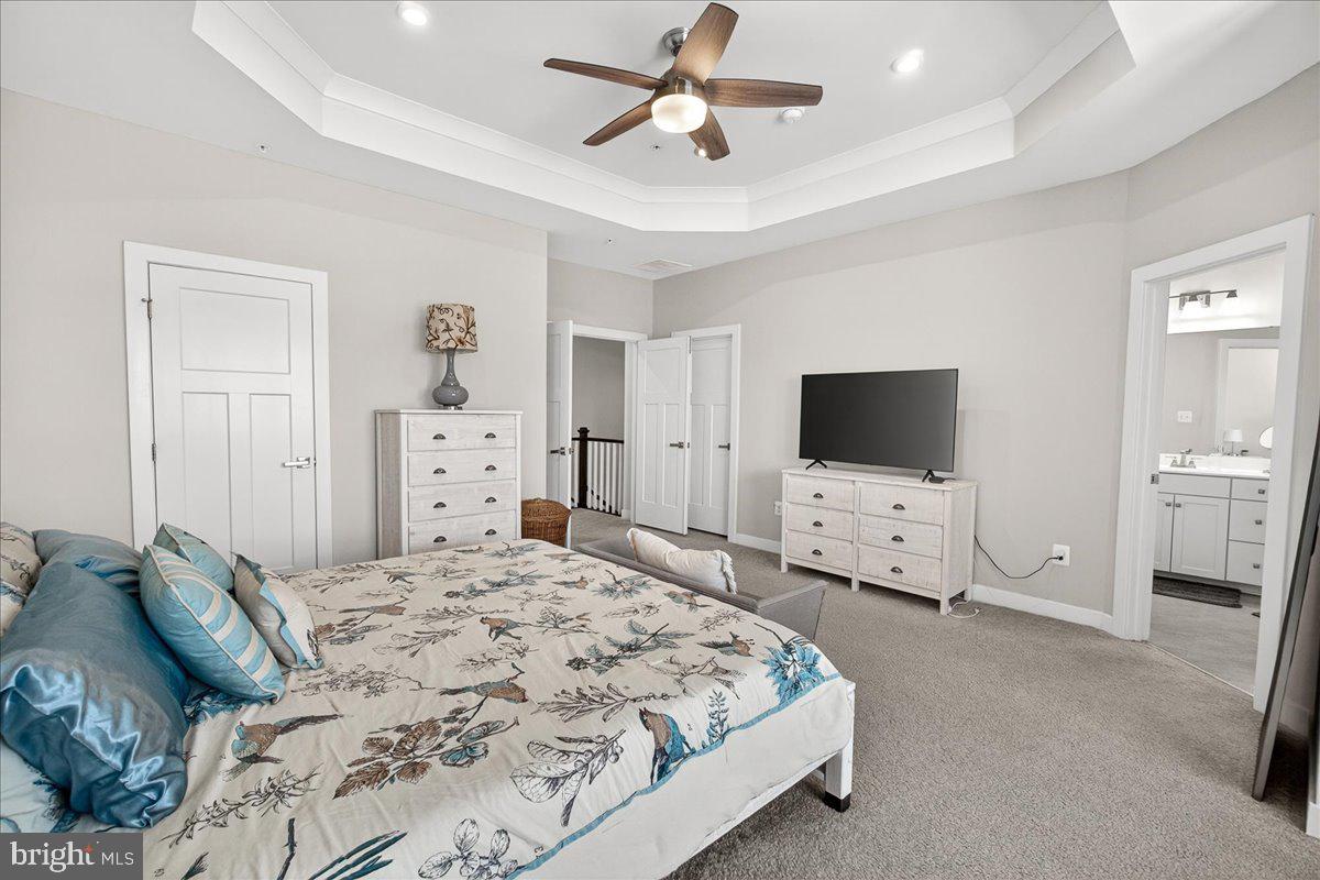 OAKDALE VILLAGE - Residential