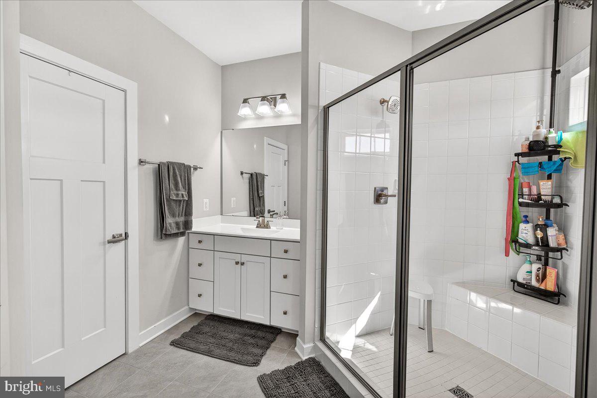 OAKDALE VILLAGE - Residential