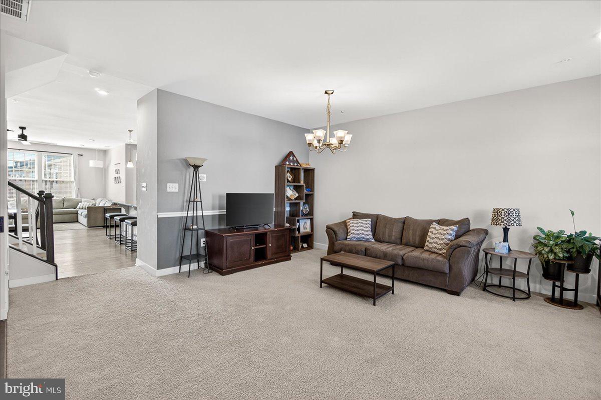 OAKDALE VILLAGE - Residential