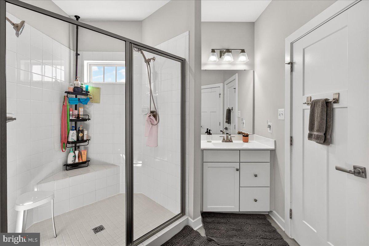 OAKDALE VILLAGE - Residential