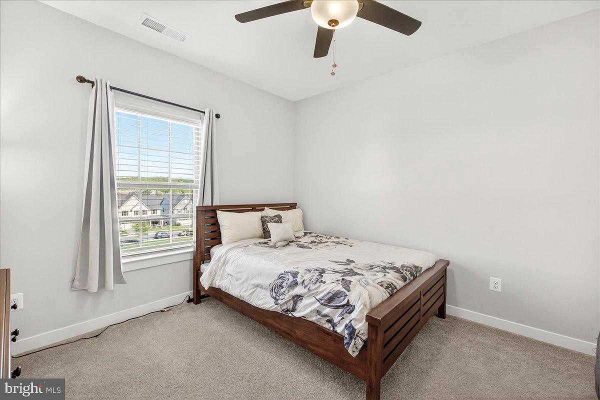 OAKDALE VILLAGE - Residential